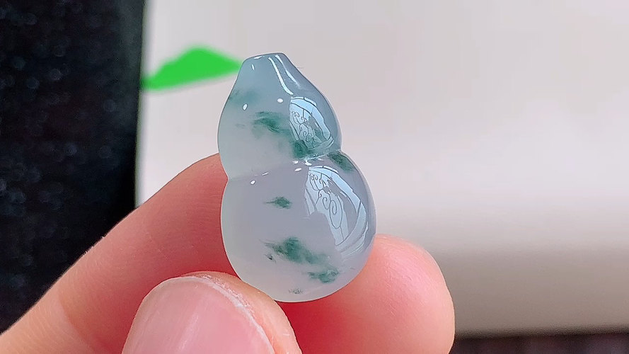 葫芦，尺寸19.2-12.7-6.1mm，包A附证书