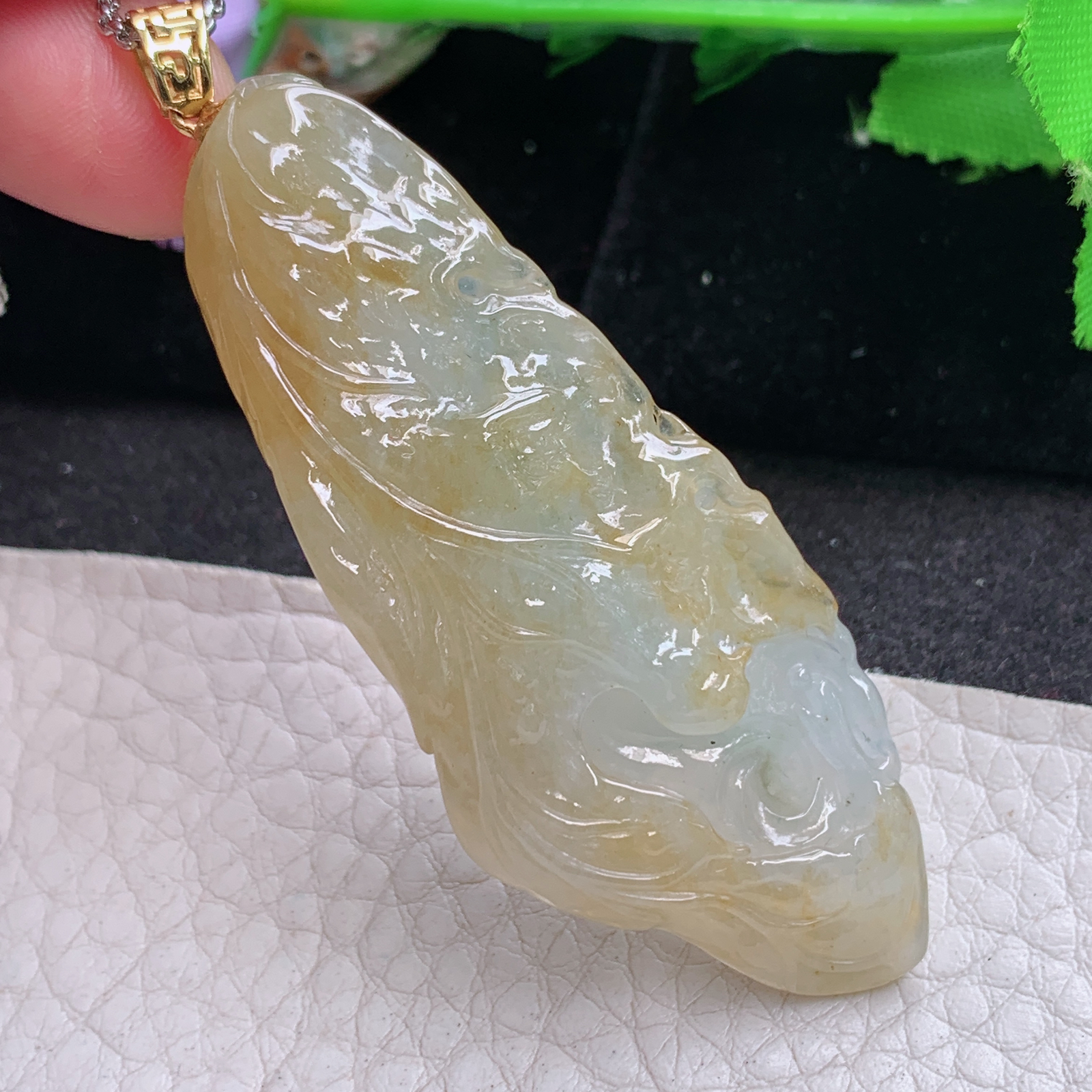 Csy实拍63.7*25.8*10.3缅甸翡翠精雕双彩素面普贤菩萨玉挂件 玉吊坠