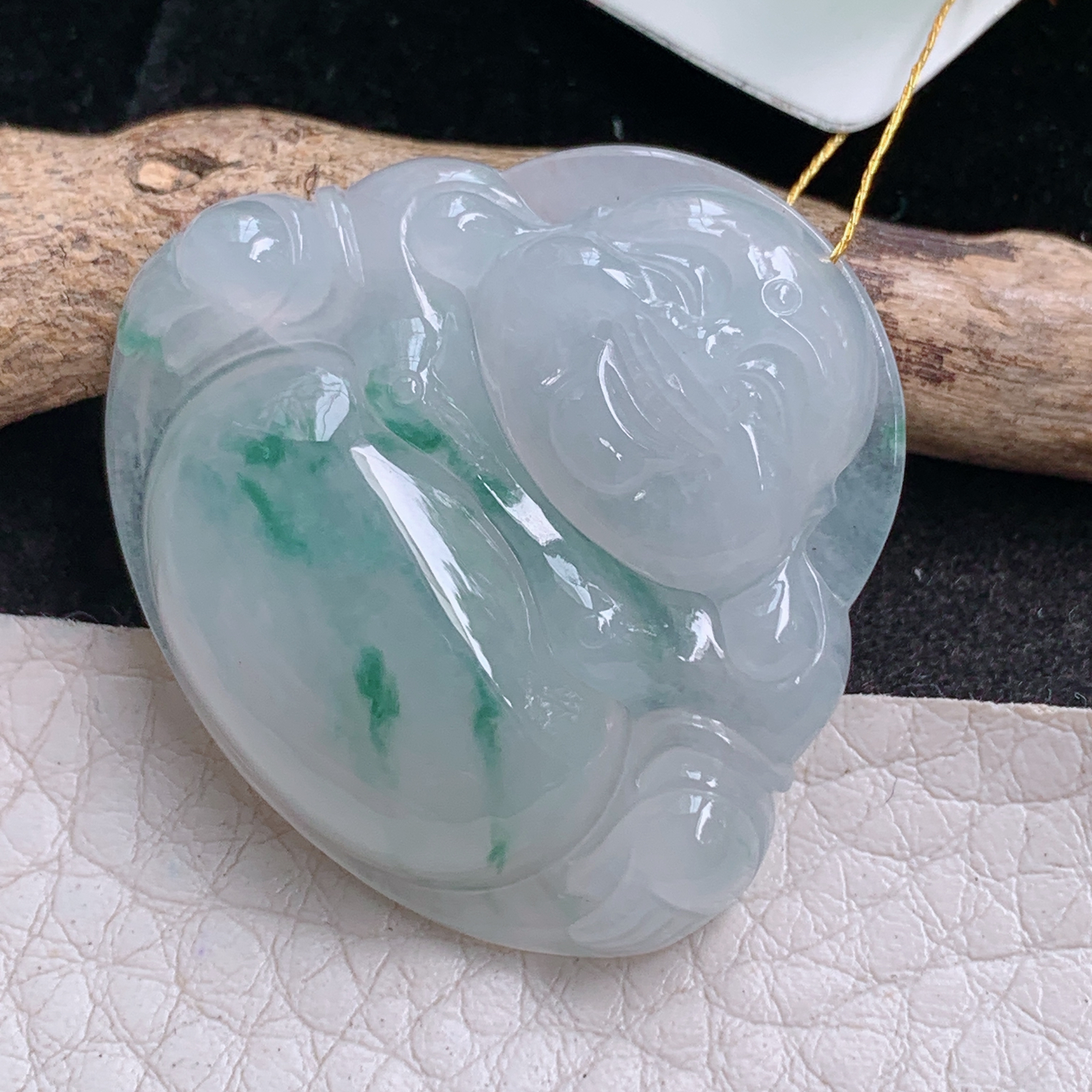 ws实拍31.6*34.8*6缅甸翡翠精雕冰飘花饱满佛公 开心佛玉吊坠