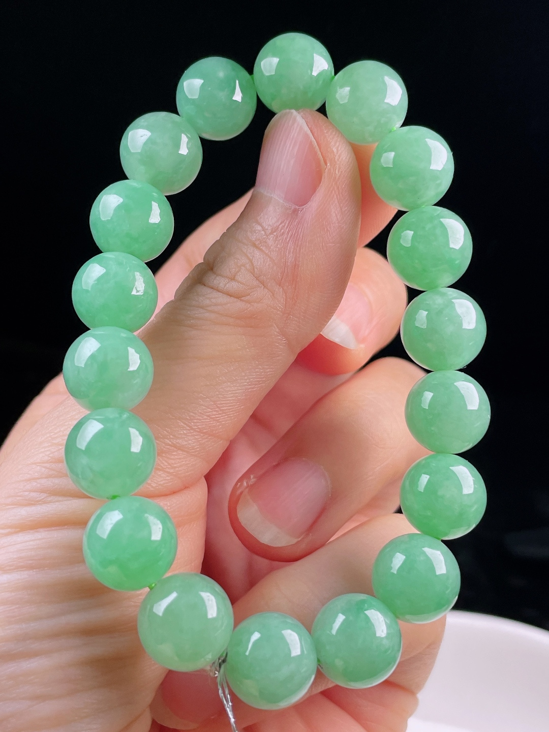 ️阳绿手串，老种起光，细底通透，尺寸：11mm