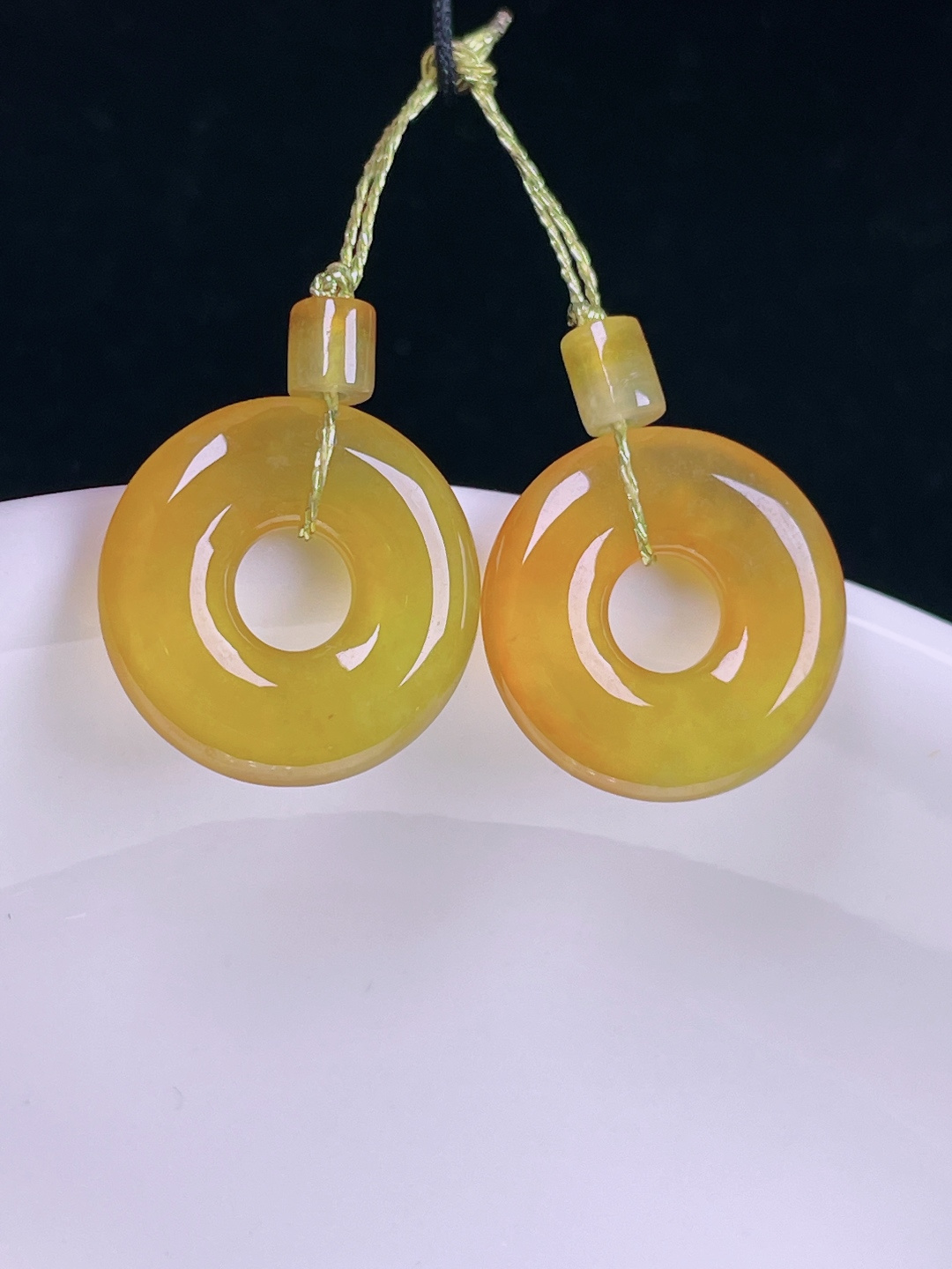 冰黄耳坠，老种起光，细底通透，尺寸：13/3mm0717
