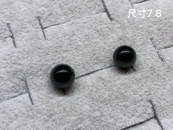 18K 墨翠转运珠耳钉 无裂 尺寸，7.8