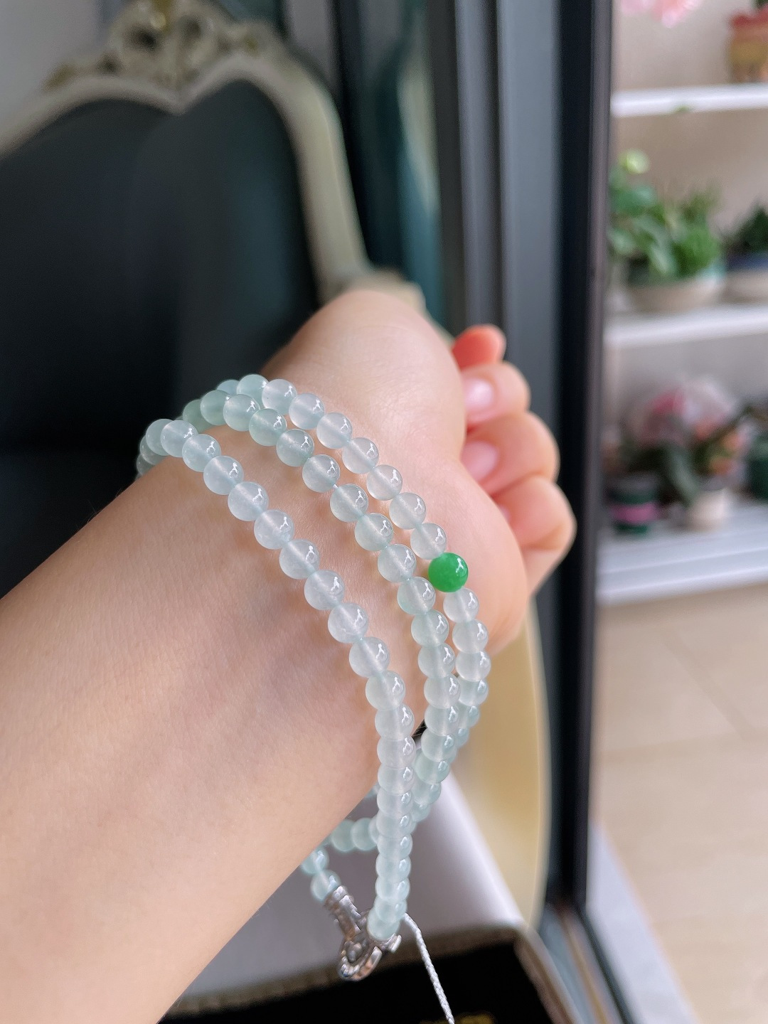 ️，缅甸天然翡翠A货，白冰珠链，尺寸：5mm120颗。【编3278】