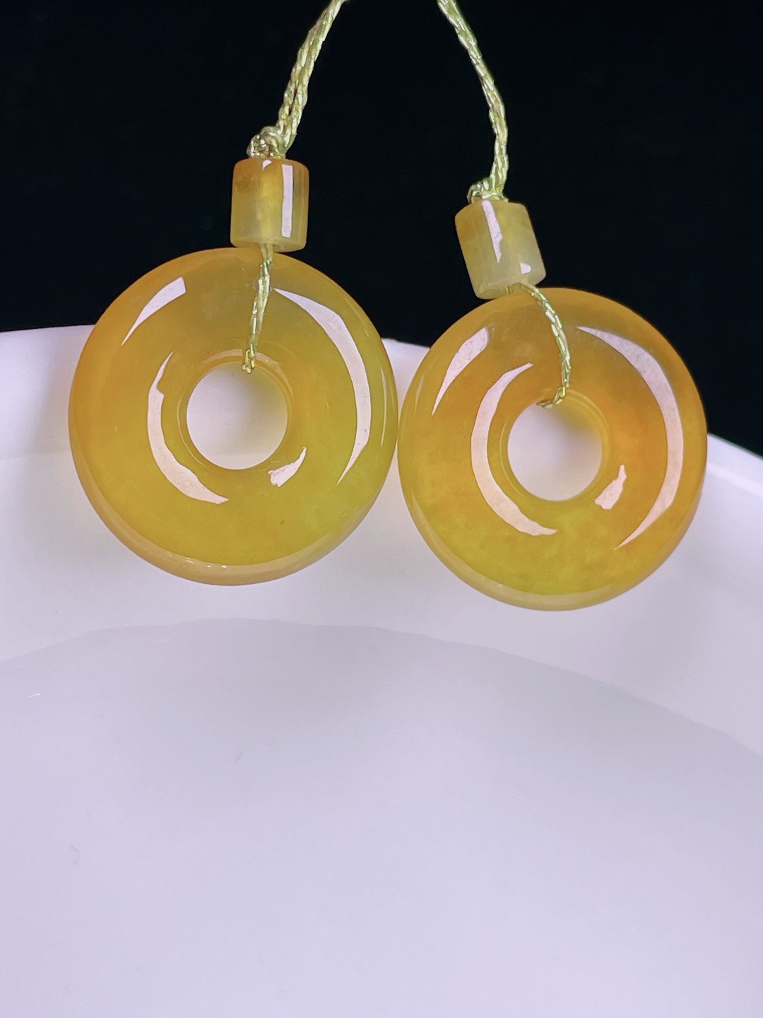 冰黄耳坠，老种起光，细底通透，尺寸：13/3mm0717