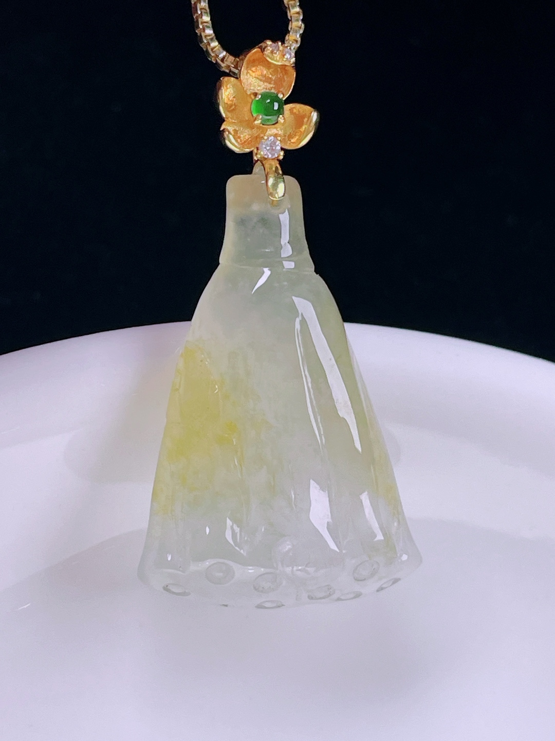️冰黄莲藕，老种起光，细底通透，尺寸：32.6裸石24.8/16.8/5.3mm0718