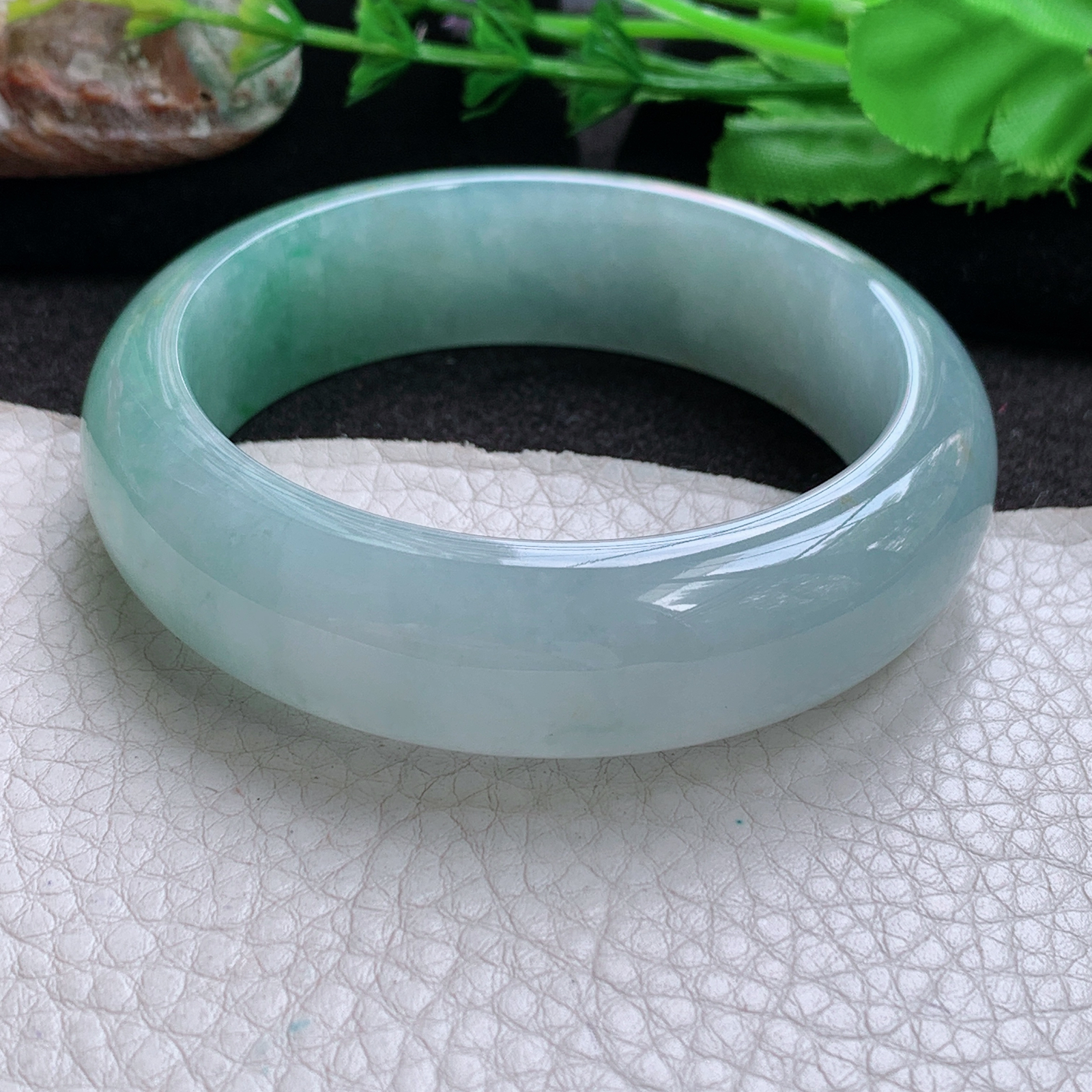 hy实拍56*16.8*8.6轮胎镯 天然缅甸翡翠玉手镯 飘绿胶感正圈玉手环
