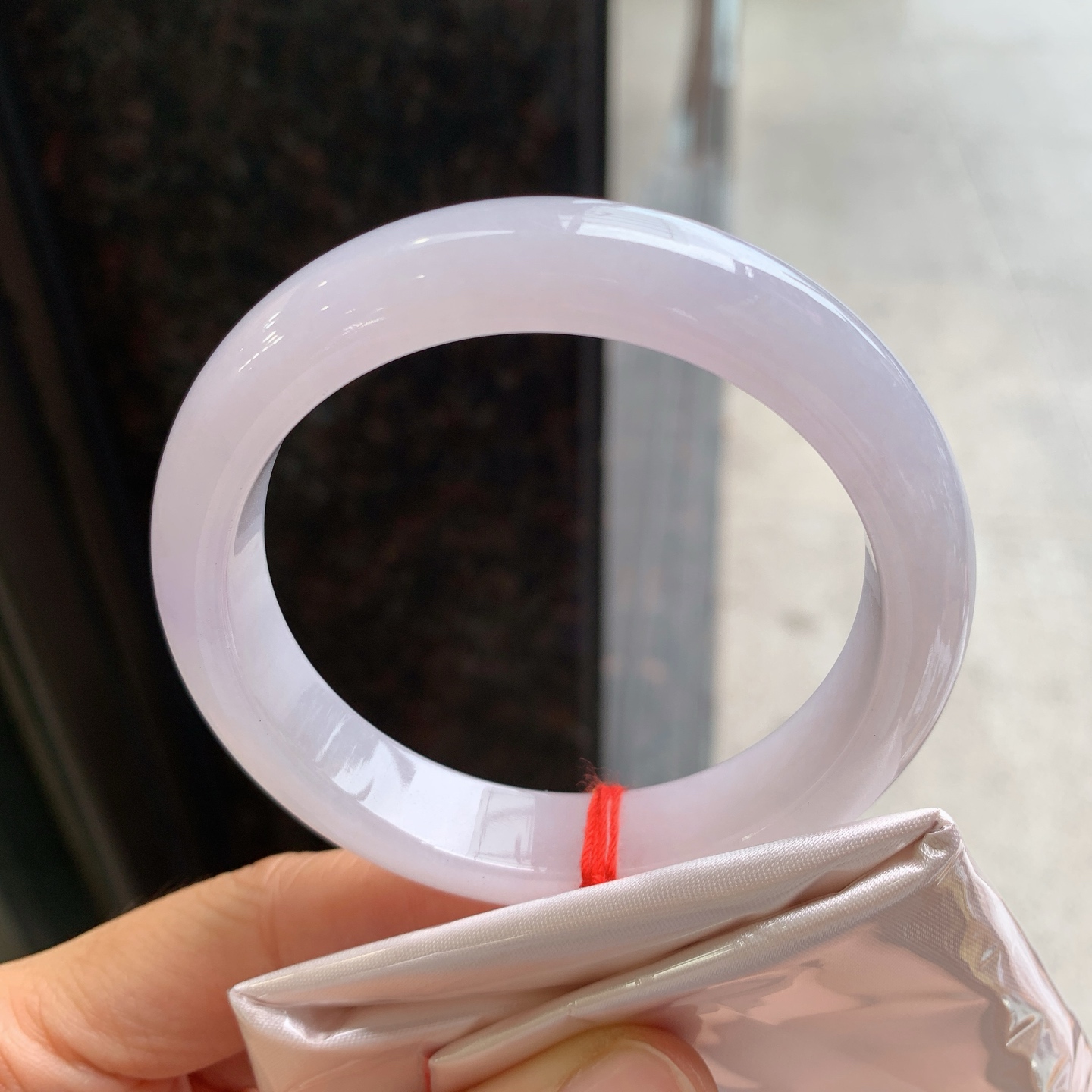 正圈粉紫 微细纹 尺寸：57/12.8/8.6 细腻