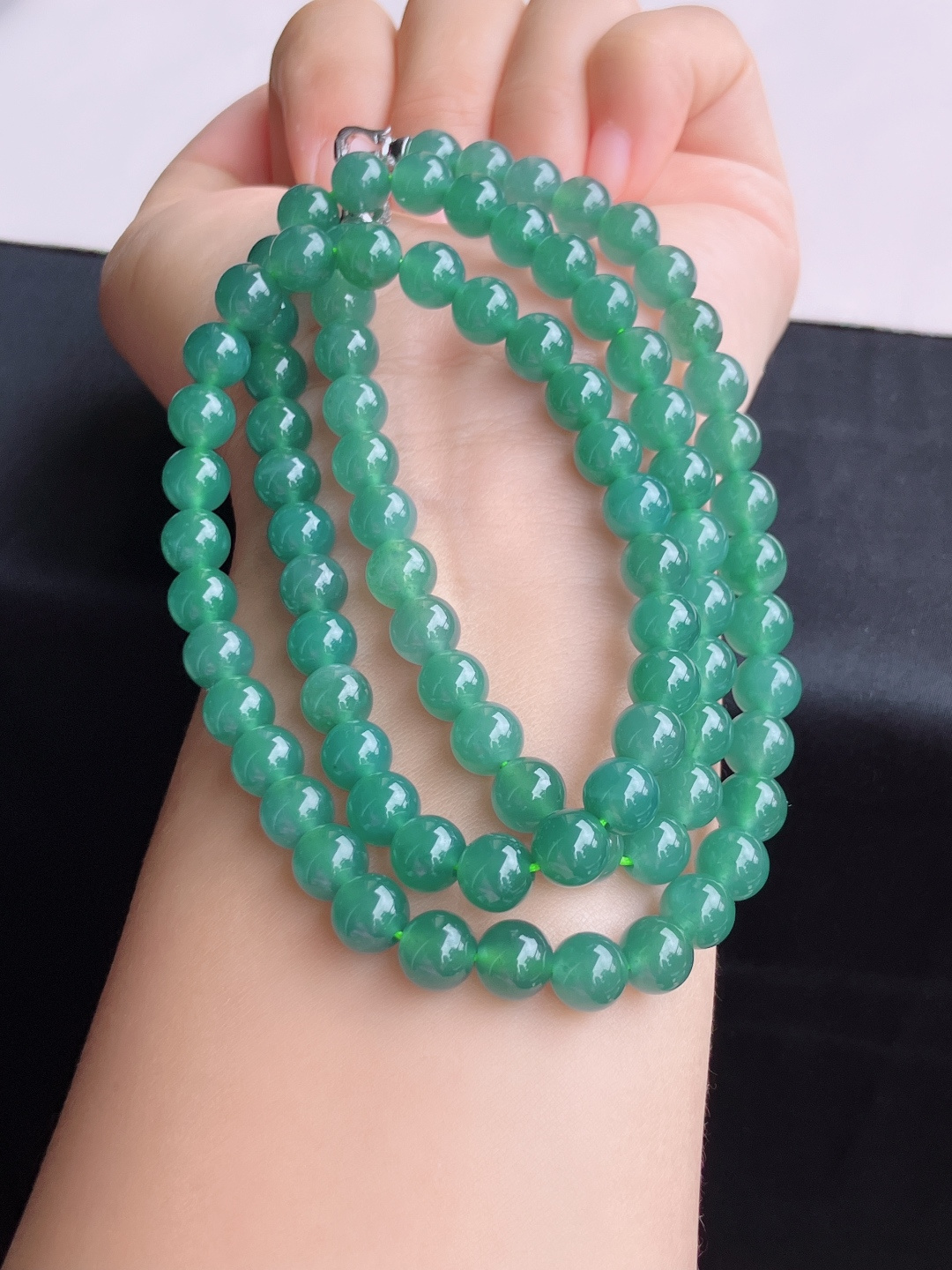 冰蓝水珠链，晶莹剔透，尺寸8/88颗，自然光实拍