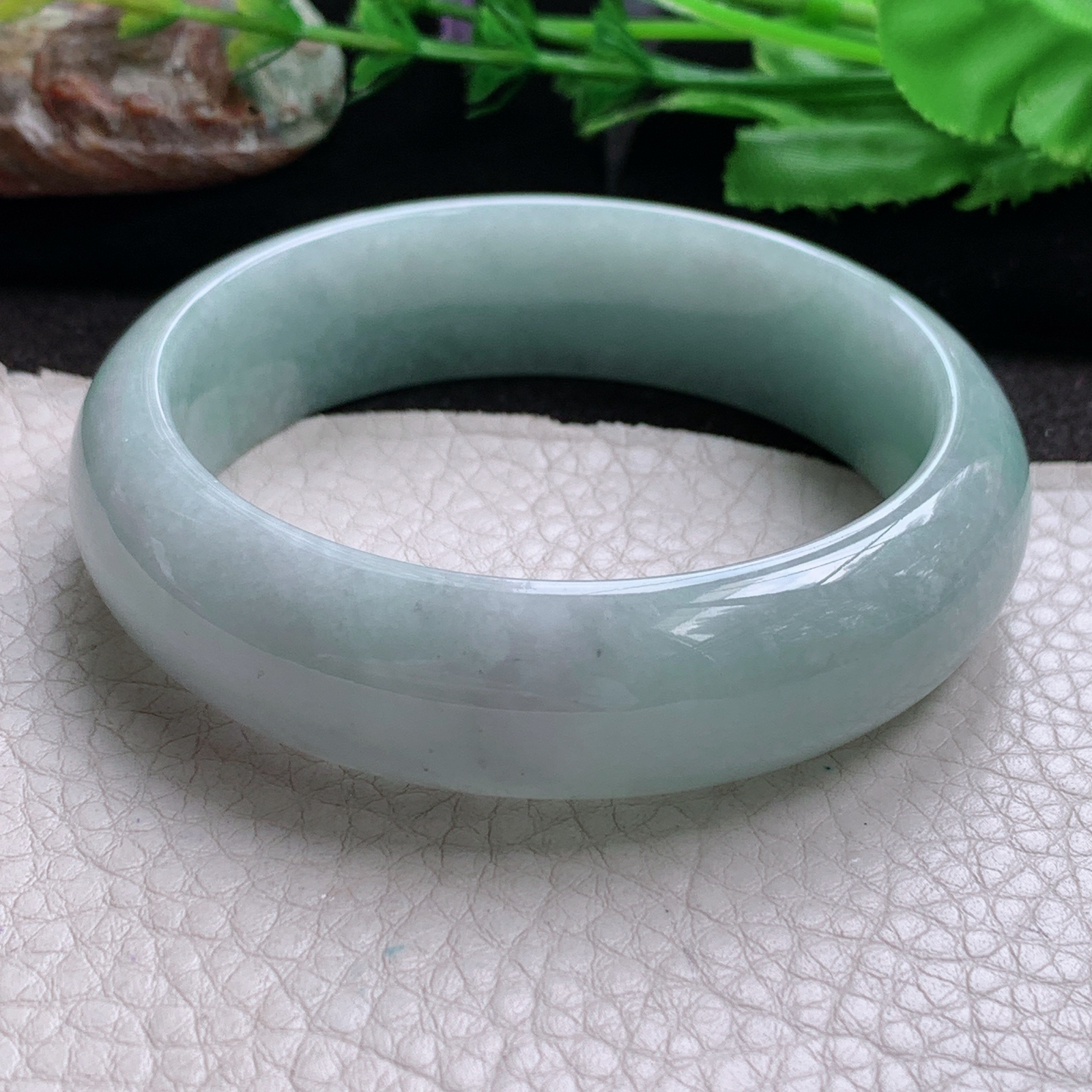 ll实拍57.5*16.8*8轮胎镯 天然缅甸翡翠玉手镯 浅绿正圈玉手环