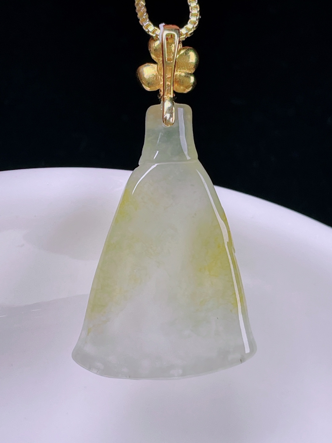 ️冰黄莲藕，老种起光，细底通透，尺寸：32.6裸石24.8/16.8/5.3mm0718