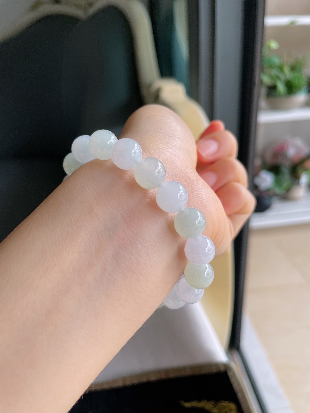 天然翡翠A货，冰双彩手串，尺寸：10mm。【编4398】