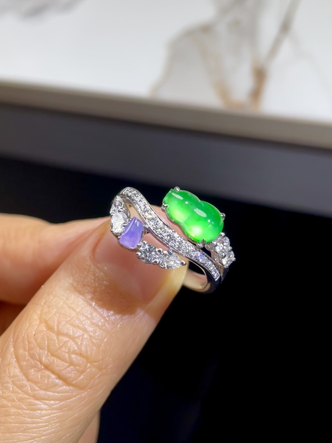 新品 | 玻璃种正阳绿葫芦戒指 裸石：5.5*9*3mm 整体：13*18.5*5mm