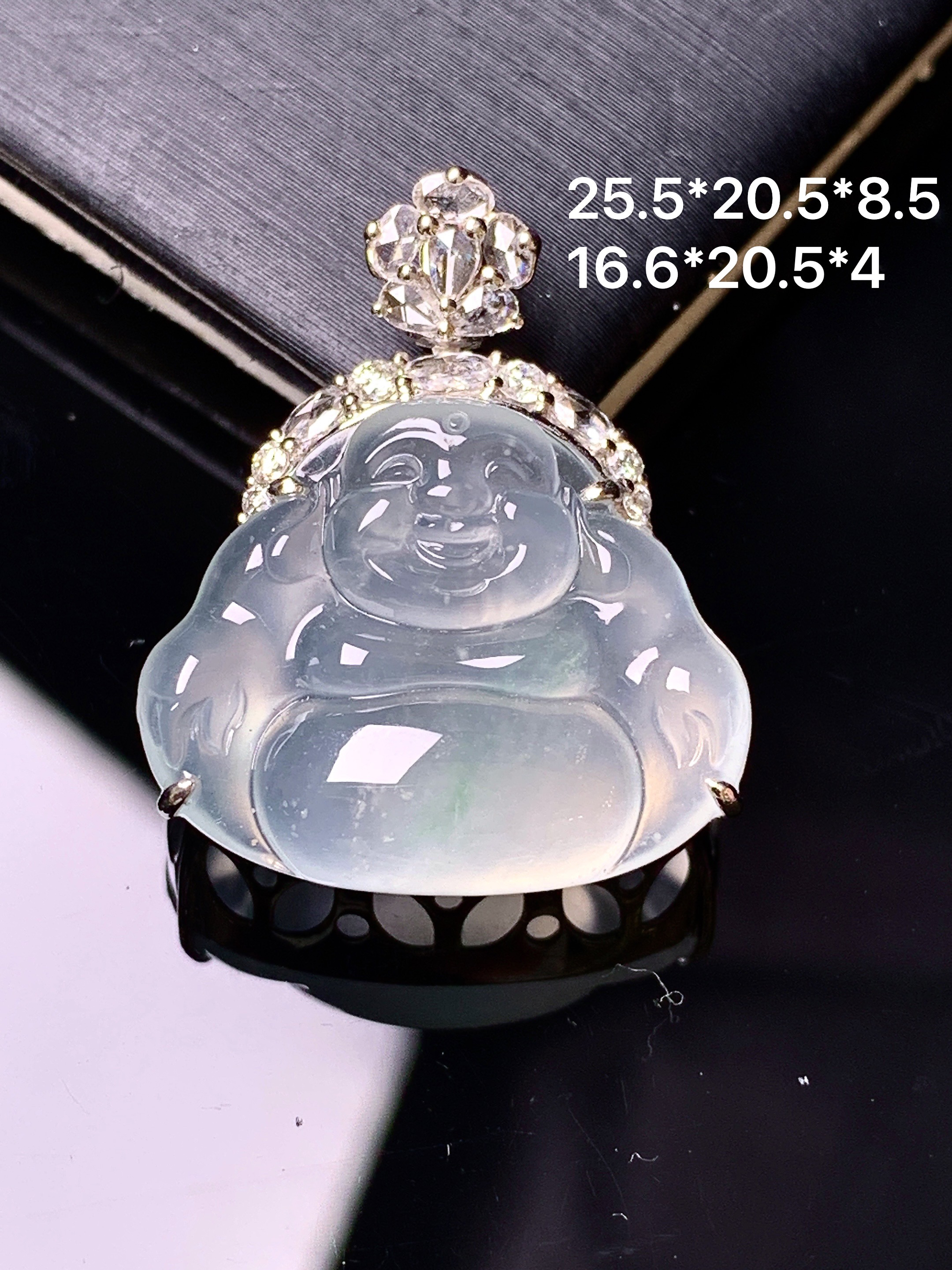 18k金钻镶嵌冰种佛公吊坠 玉质细腻 色泽艳丽清新 整体尺寸25.5*20.5*8.5 g2