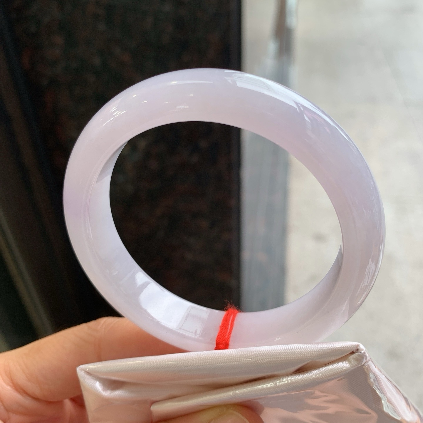 正圈粉紫 微细纹 尺寸：57/12.8/8.6 细腻