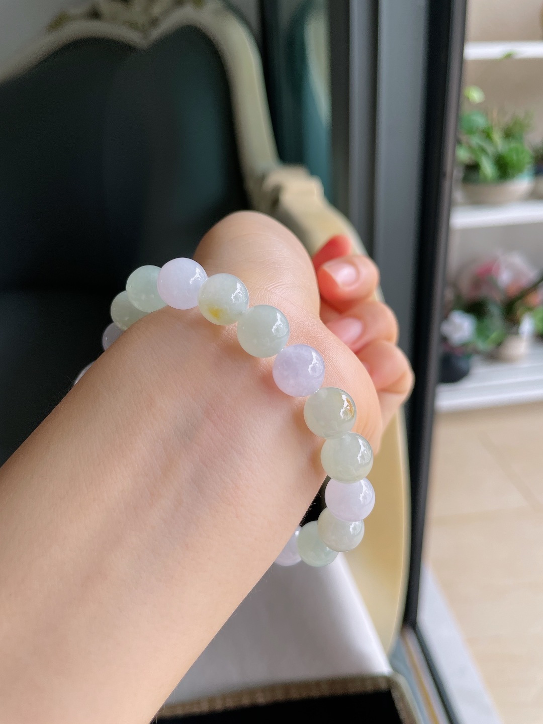 天然翡翠A货，冰双彩手串，尺寸：10mm。【编4396】