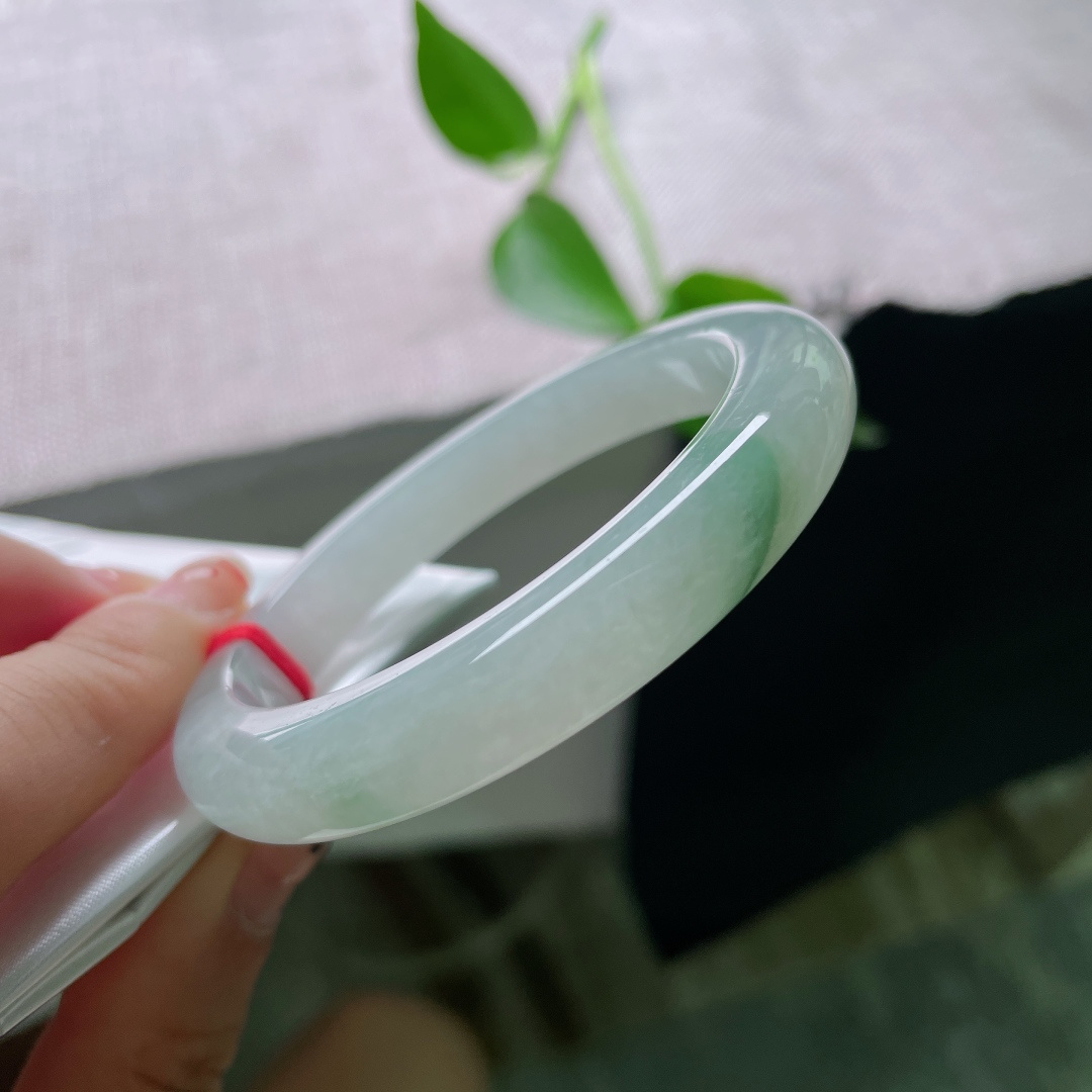 飘花正圈，清透泛光，种老，干净，清雅动人，晶体纹，56027a
