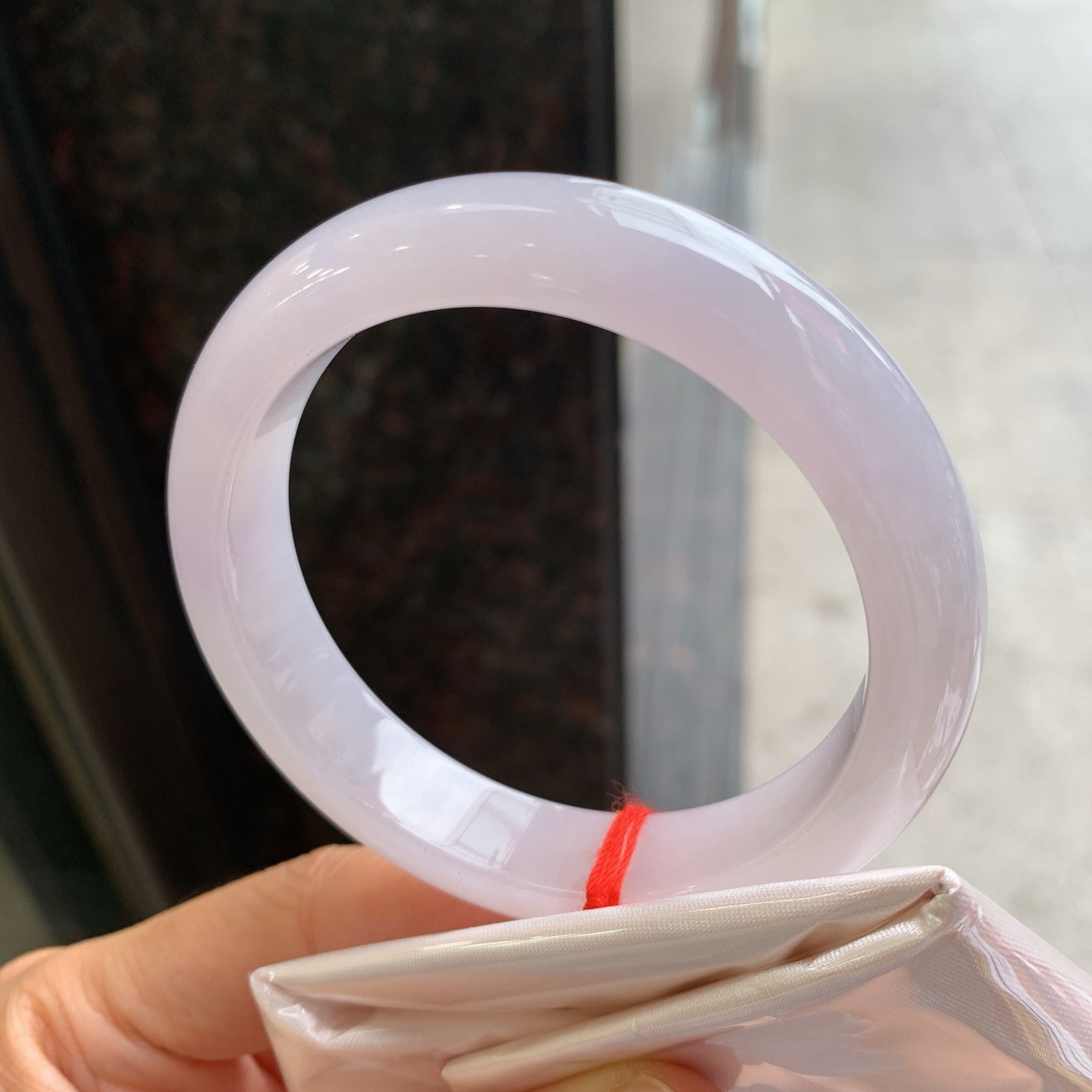 正圈粉紫 微细纹 尺寸：57/12.8/8.6 细腻