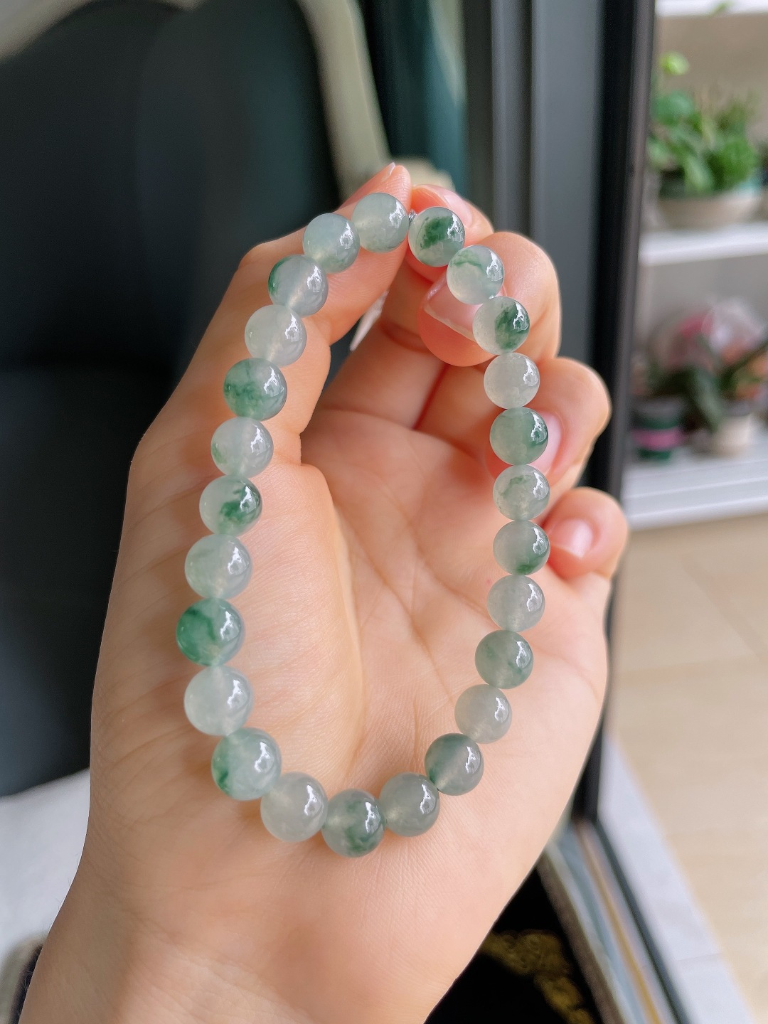 缅甸天然翡翠A货，冰飘花手串，尺寸：8mm。【编3781】