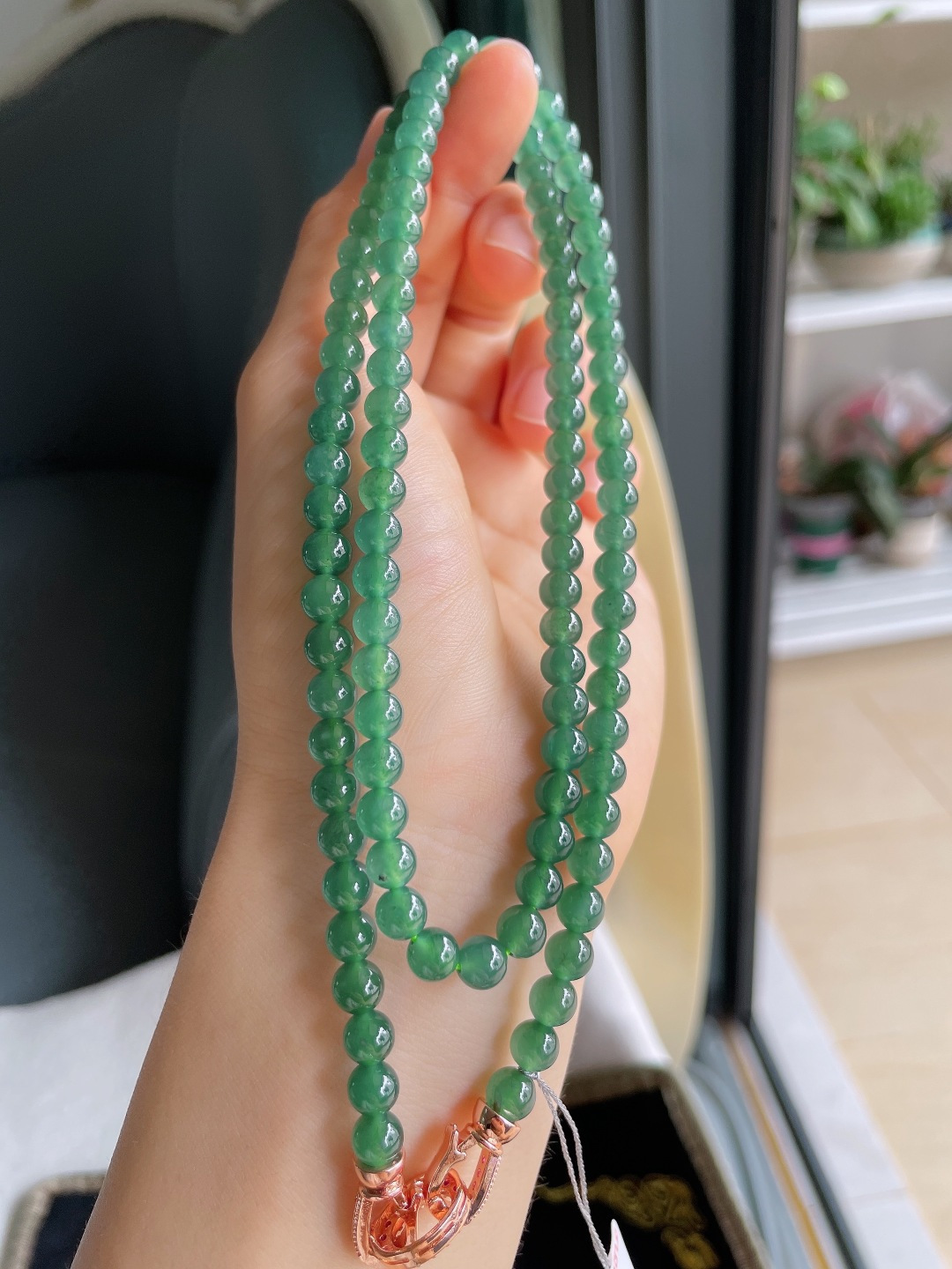 ️天然翡翠A货，冰蓝水珠链，尺寸：5.8mm109颗。【编4335】