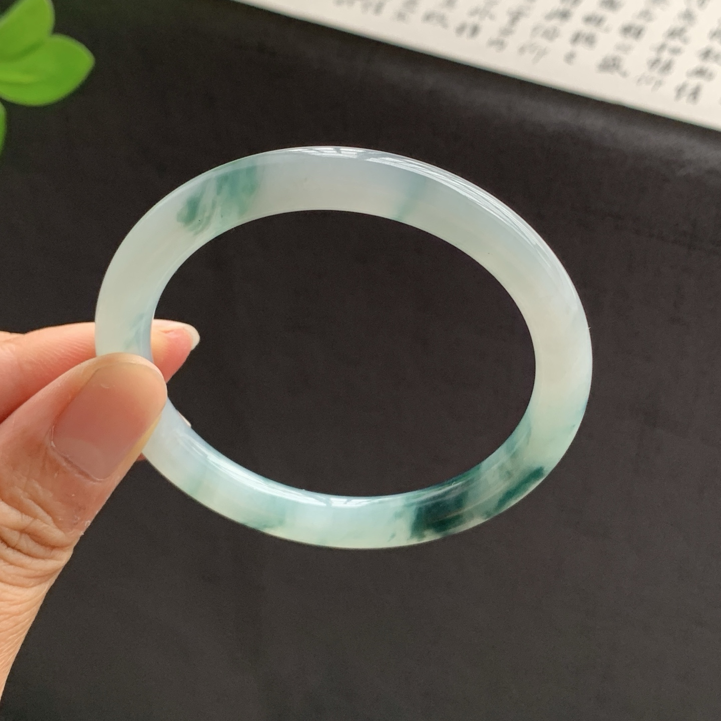 071708FN 飘花圆条翡翠手镯 54-7.5-7.4
