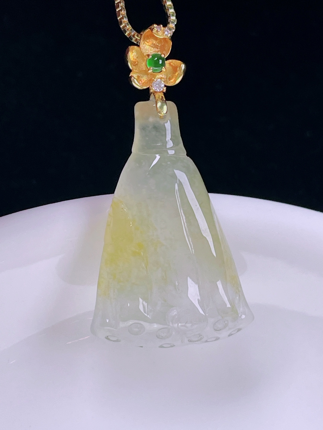️冰黄莲藕，老种起光，细底通透，尺寸：32.6裸石24.8/16.8/5.3mm0718