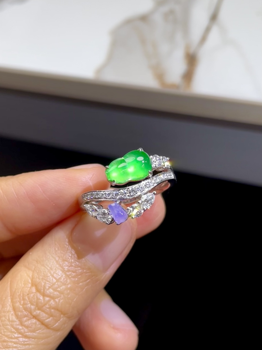 新品 | 玻璃种正阳绿葫芦戒指 裸石：5.5*9*3mm 整体：13*18.5*5mm
