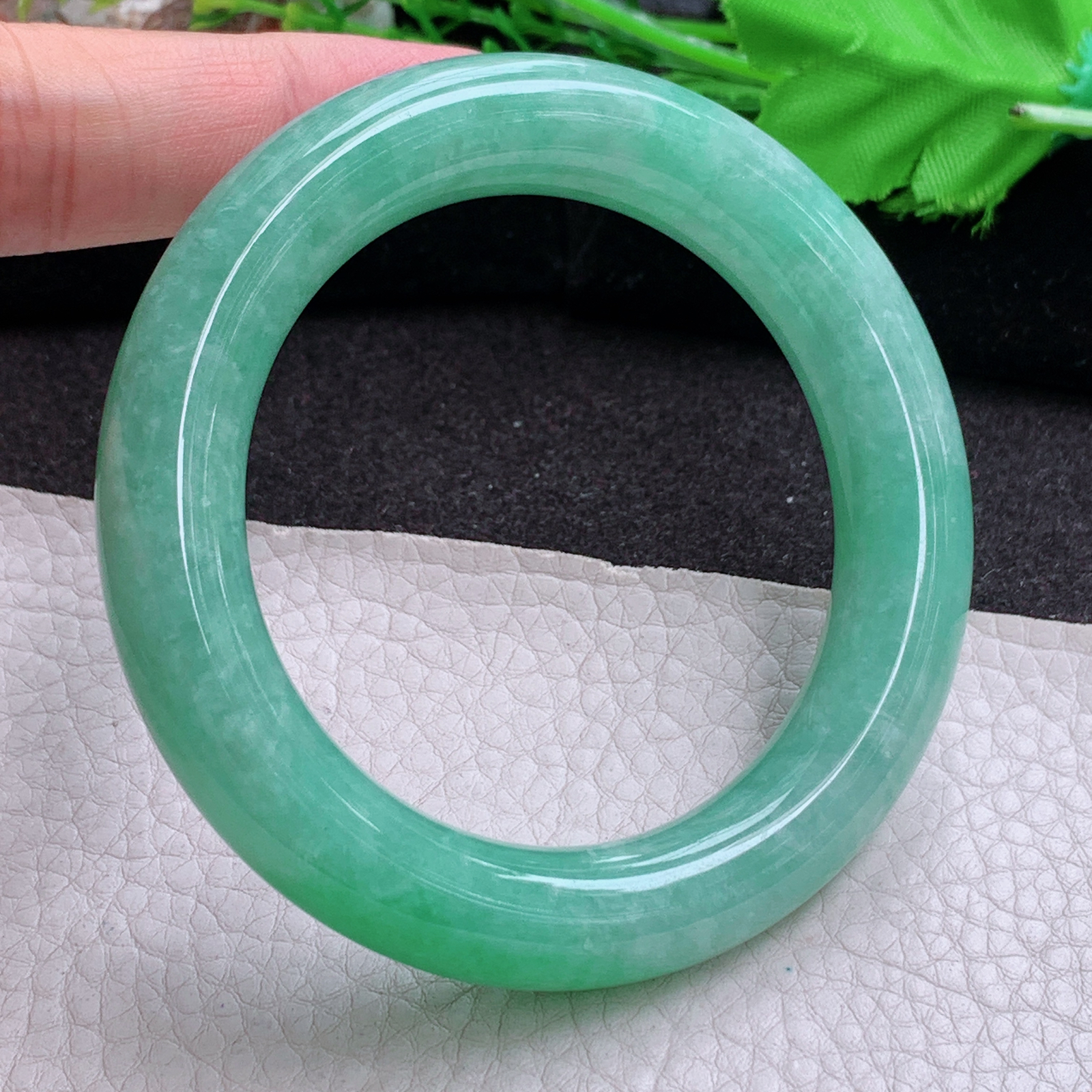js实拍55*12.8*11.6胖圆镯 缅甸翡翠a货玉手镯高品质满绿圆条玉手环