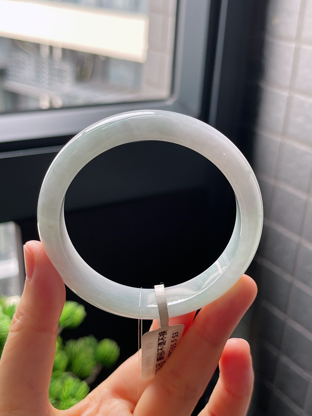 正圈56圈口，翡翠糯化种白色手镯