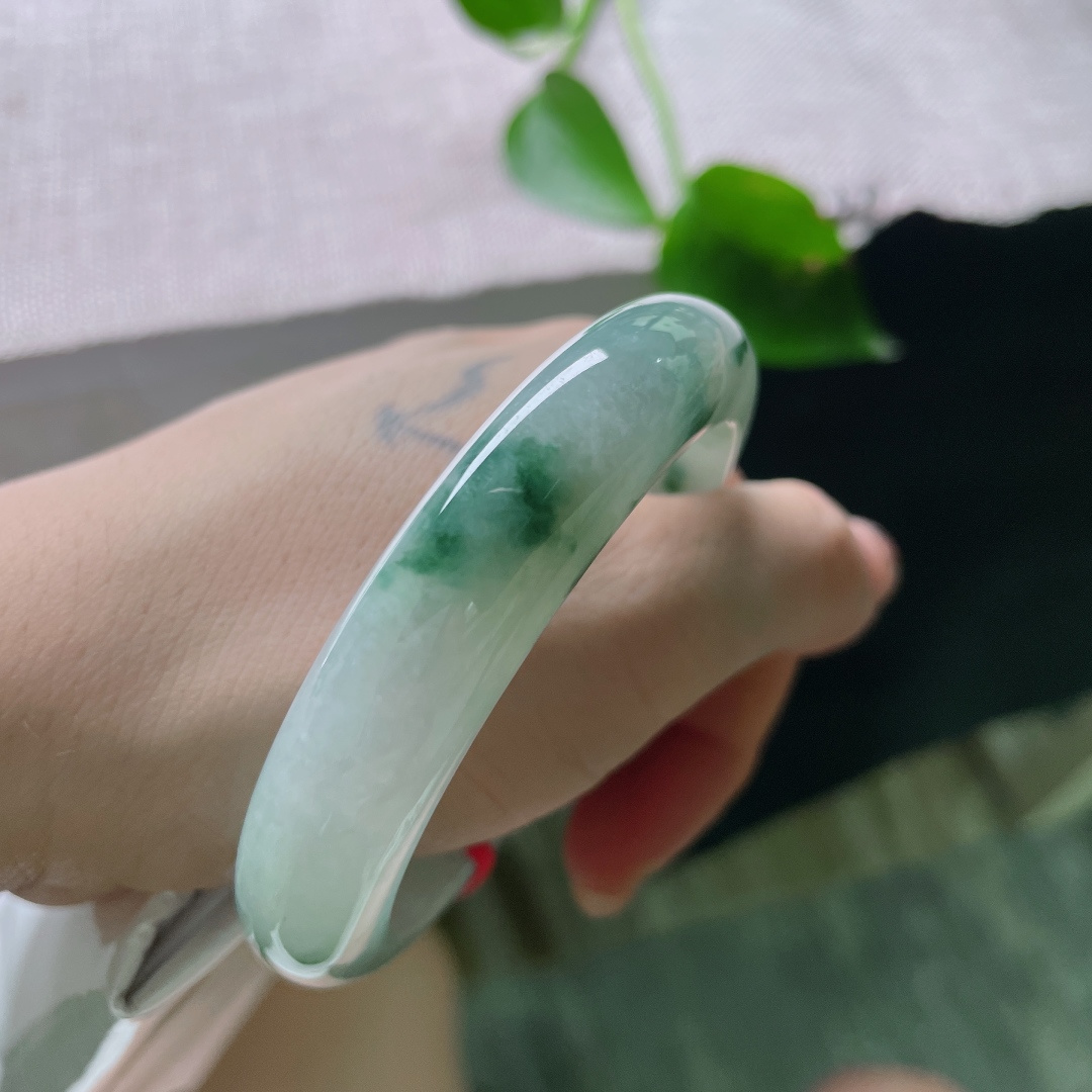 55/12.6/8.7，飘花正圈，水润细腻，种老，经典大气，永不过时，侧纹，56026a