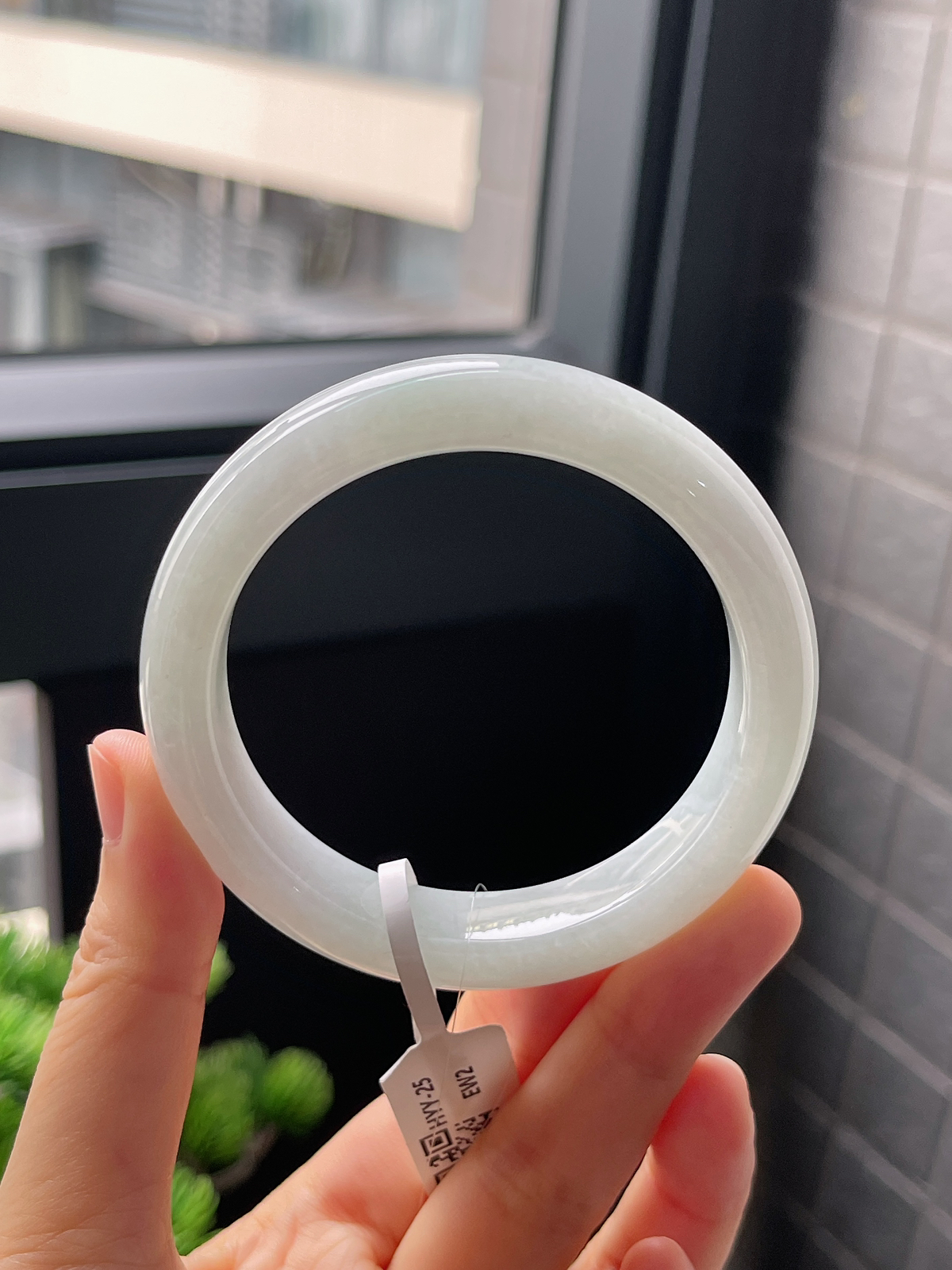 正圈54圈口，翡翠糯化种白色手镯