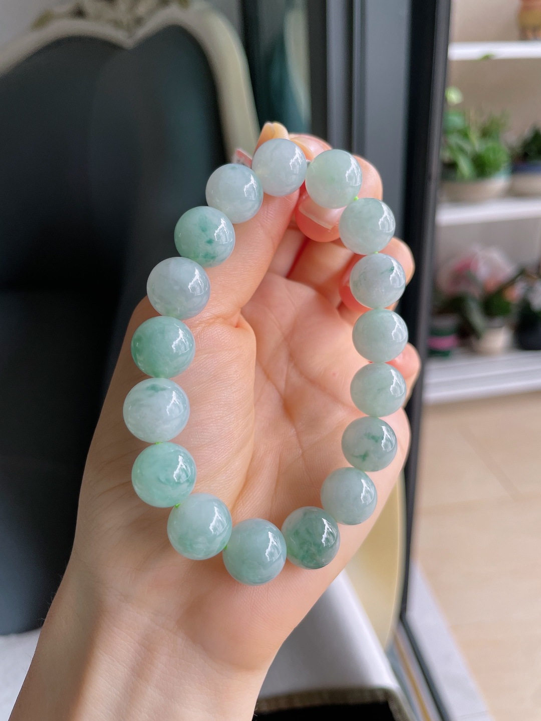 ️，天然翡翠A货，冰飘花手串，尺寸：12.3mm。【编2-286】