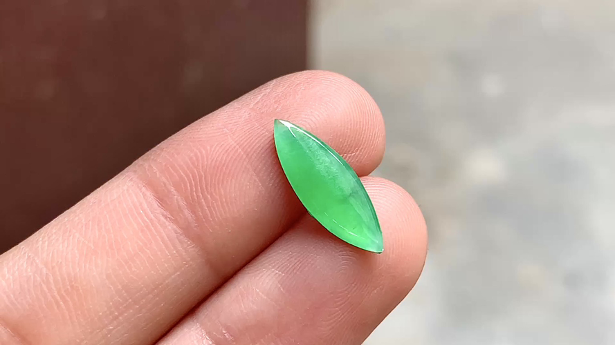 ️ 阳绿马眼 15.5*5.6*2 完整