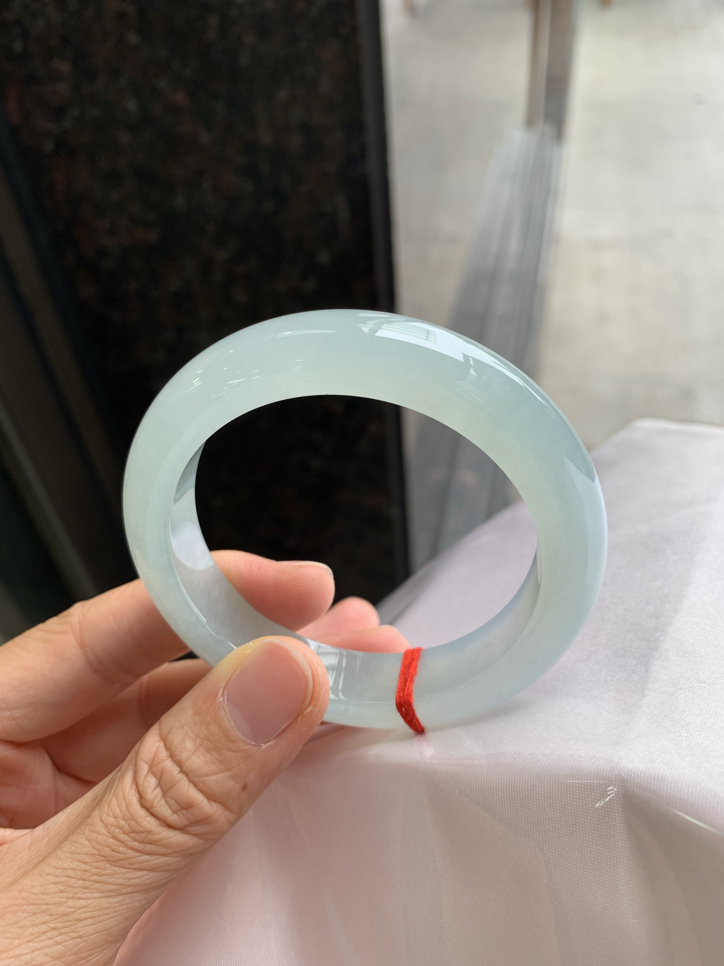 正圈冰晴 无裂 尺寸：57.3/12.8/9.4 冰润