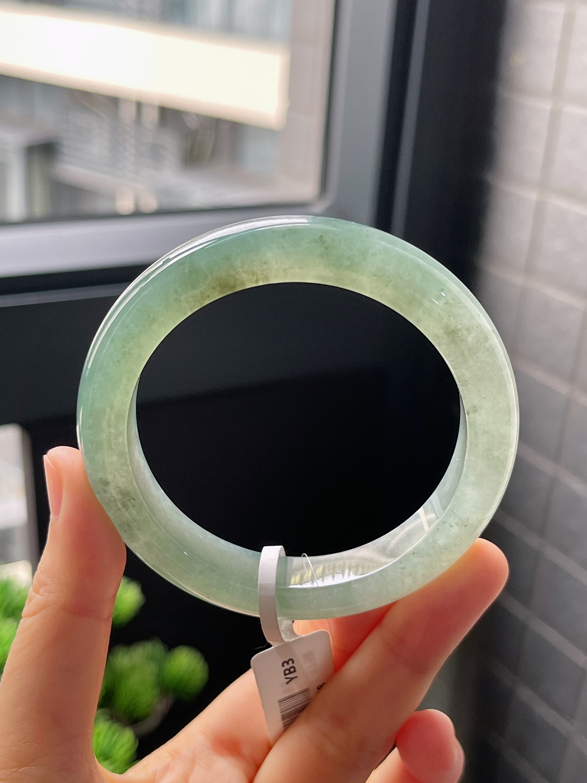 正圈55圈口，翡翠冰糯种绿色手镯
