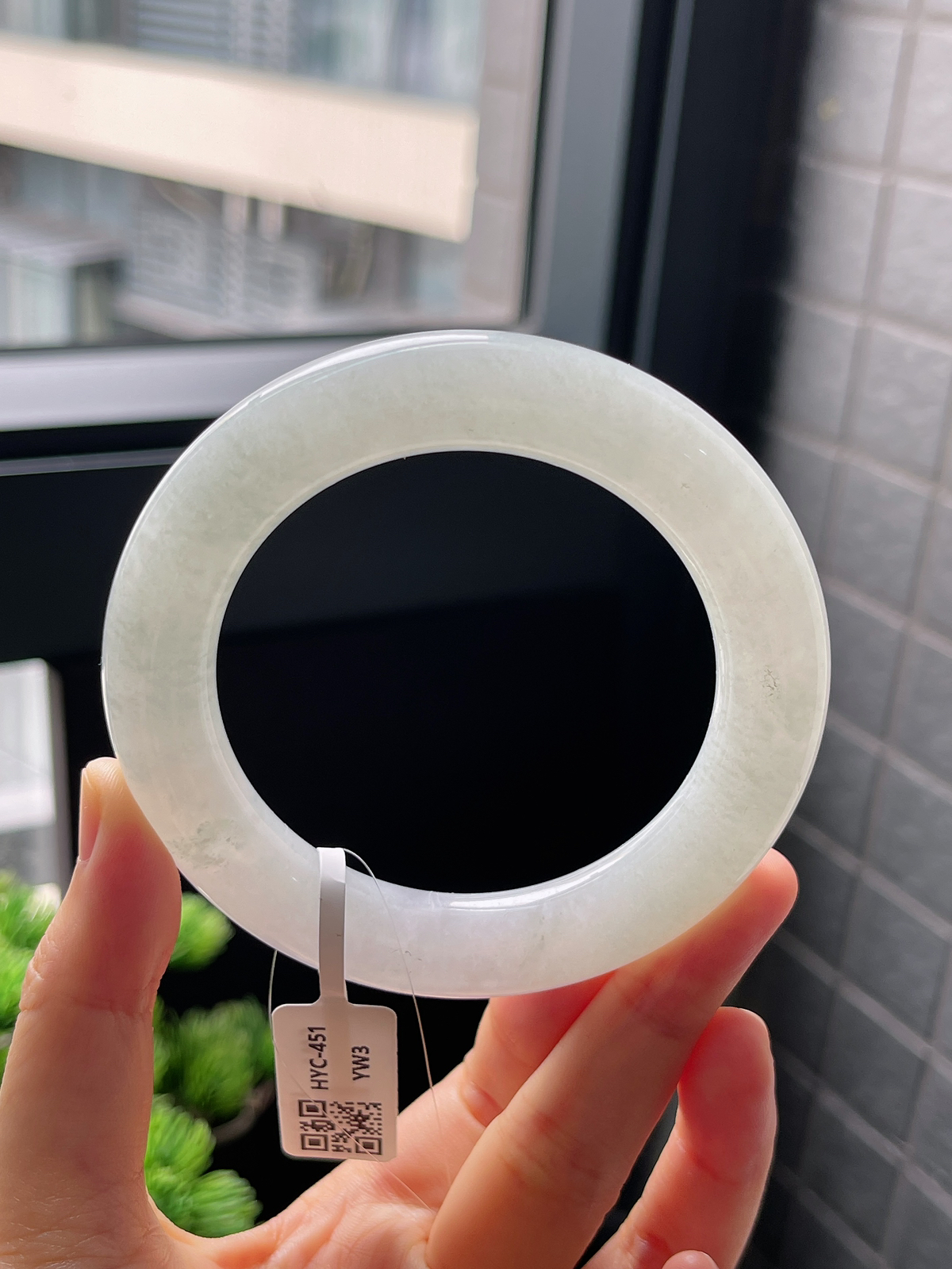圆镯56.7，翡翠手镯