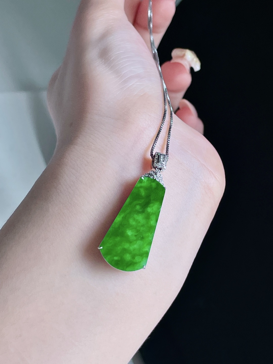 满绿无事牌 色泽浓郁 种老水润 18k金镶嵌 整体 36.4/14.7/4.2