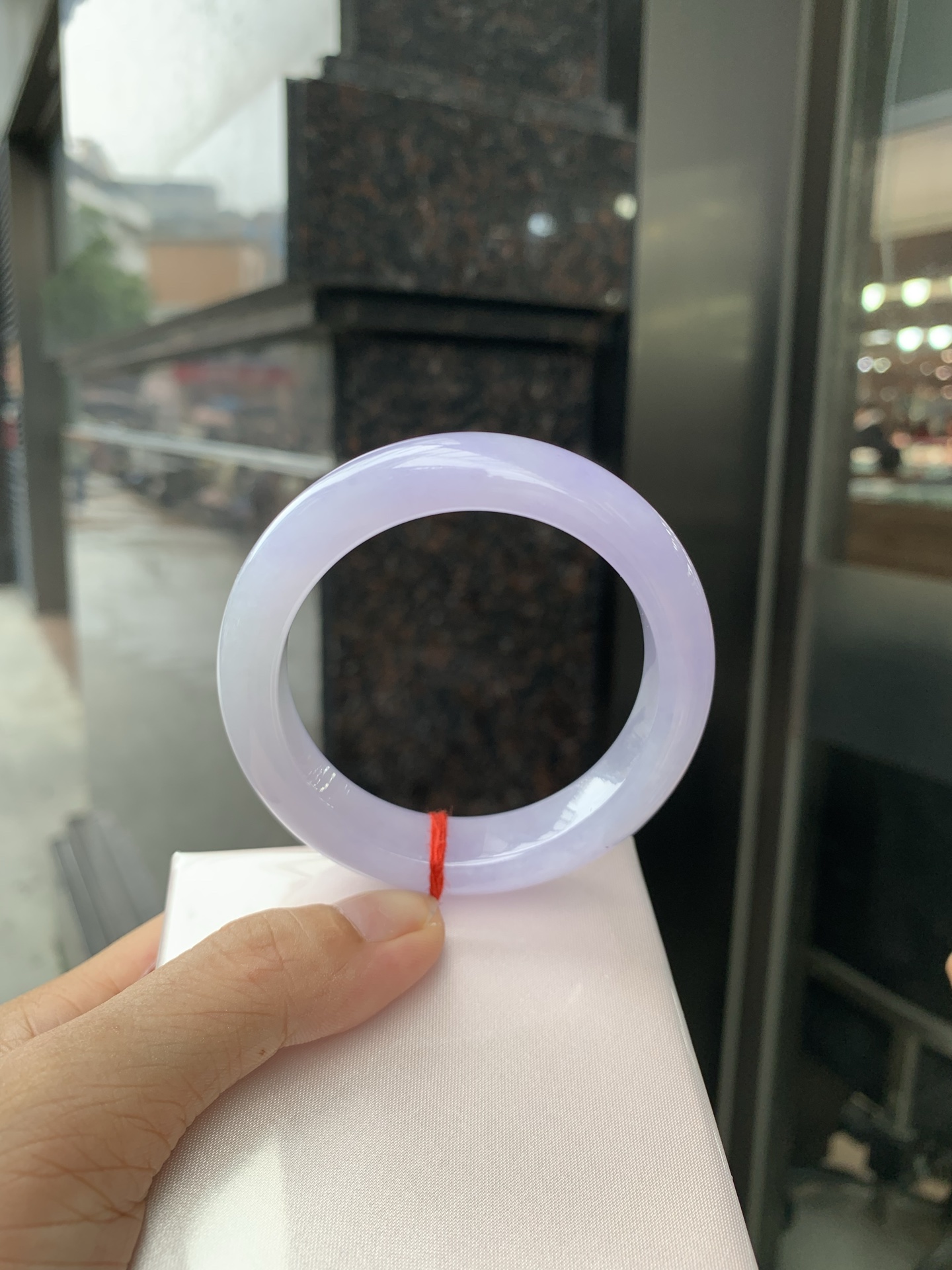 冰紫正圈 54-8.5-12.3 0719-N1228 打灯细纹，底妆冰透胶润，满圈均匀冰浓紫吸睛抢眼，浪漫迷人，仙气飘飘，优雅高贵显气质，感满满，不同光线不一样视觉感受