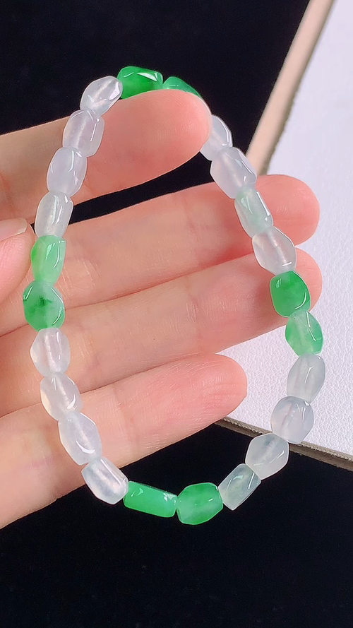 ️双色手链，尺寸:6.5-5.4-3.7mm 16