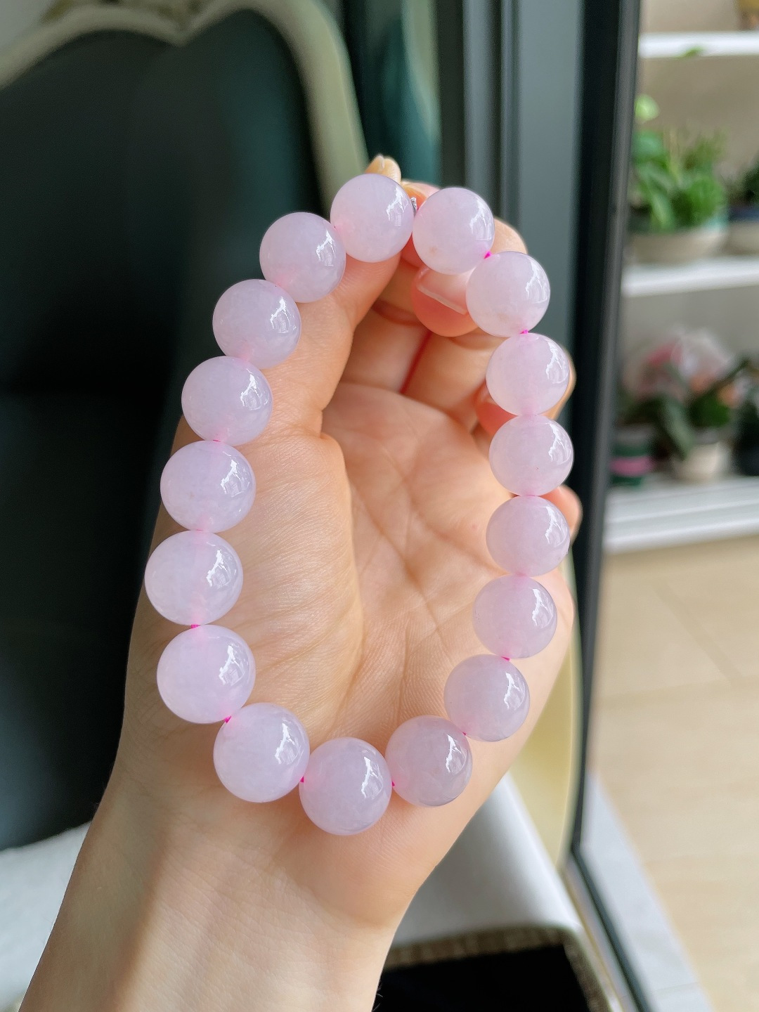 天然翡翠A货，冰手串，尺寸：12.5mm。【编4285】