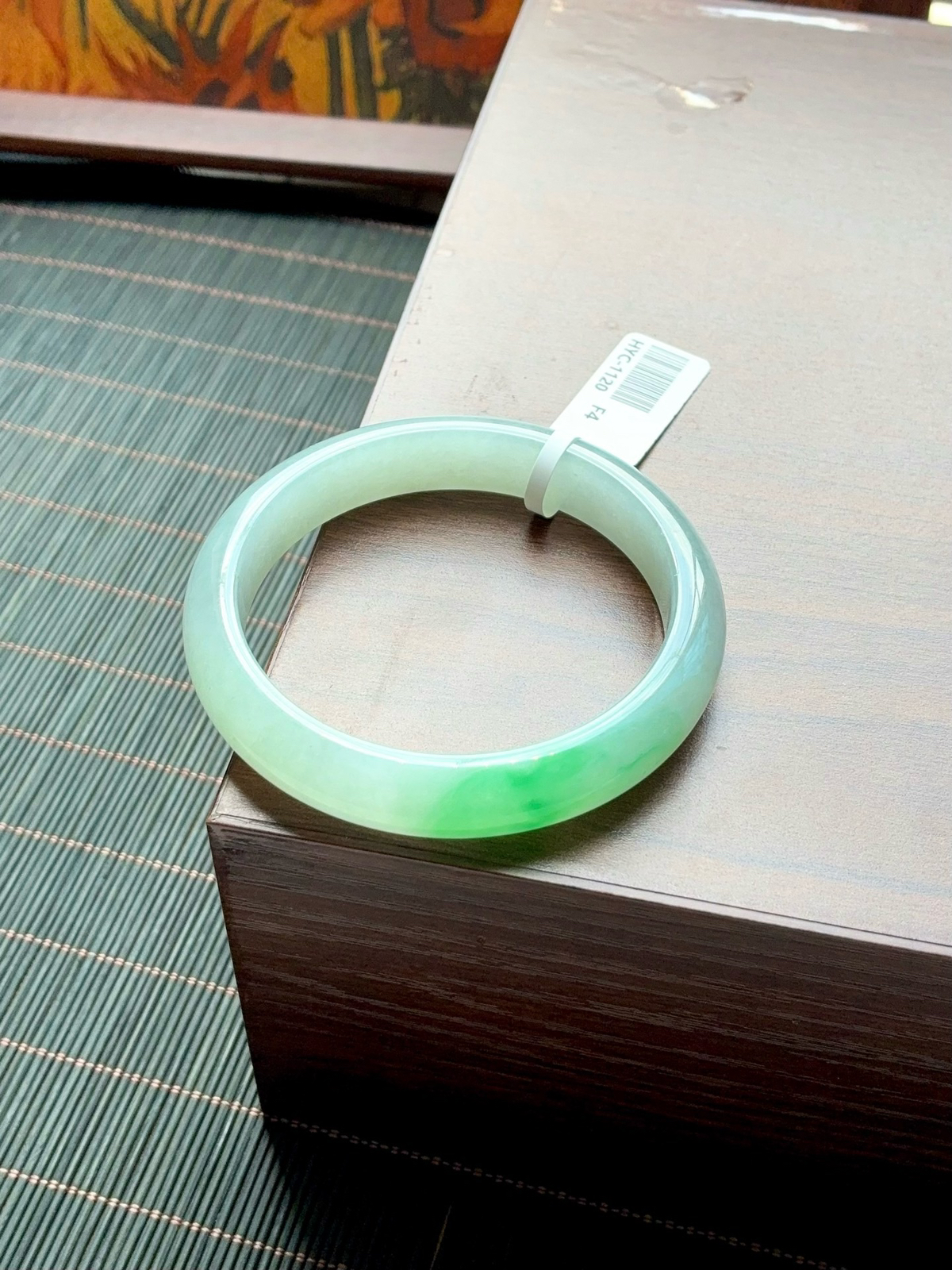 冰绿白底青正圈成品
⭕️57.8-11.8-7.8