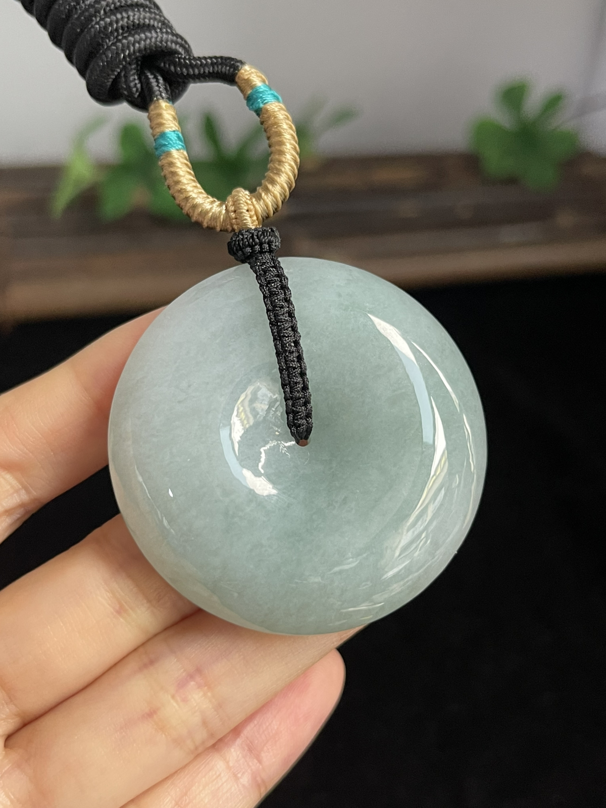 翡翠糯化种淡绿色平安扣