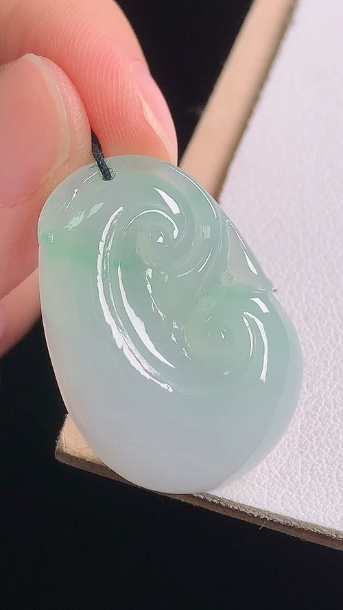 ️春彩如意，无裂，尺寸:29.9-20.7-5.7mm 16