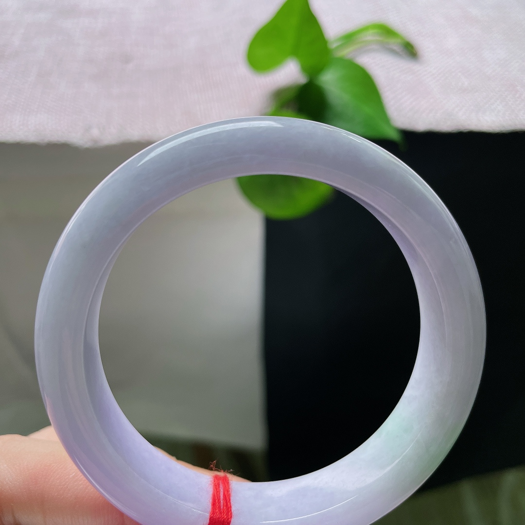 54/12.9/8.2，正圈，有纹，柔光似水，腕间一抹紫气东来，温柔朦胧自带仙气。ss55765a。