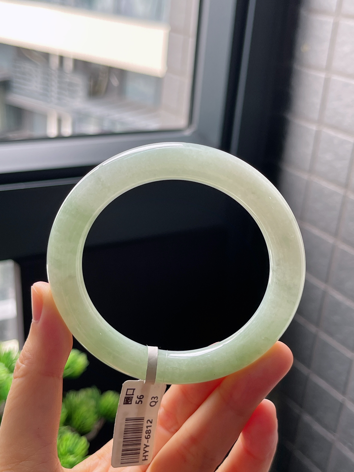 圈口56，翡翠糯化种晴绿手镯