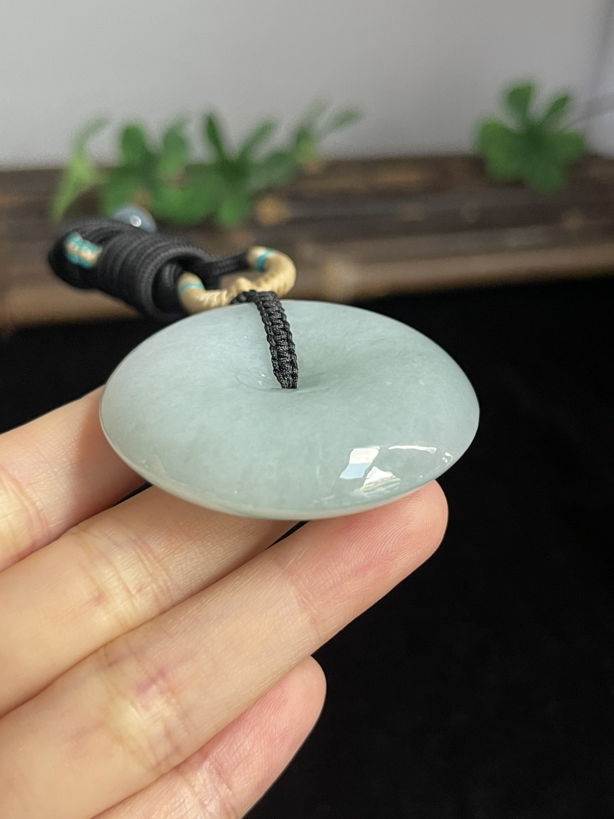 翡翠糯化种淡绿色平安扣