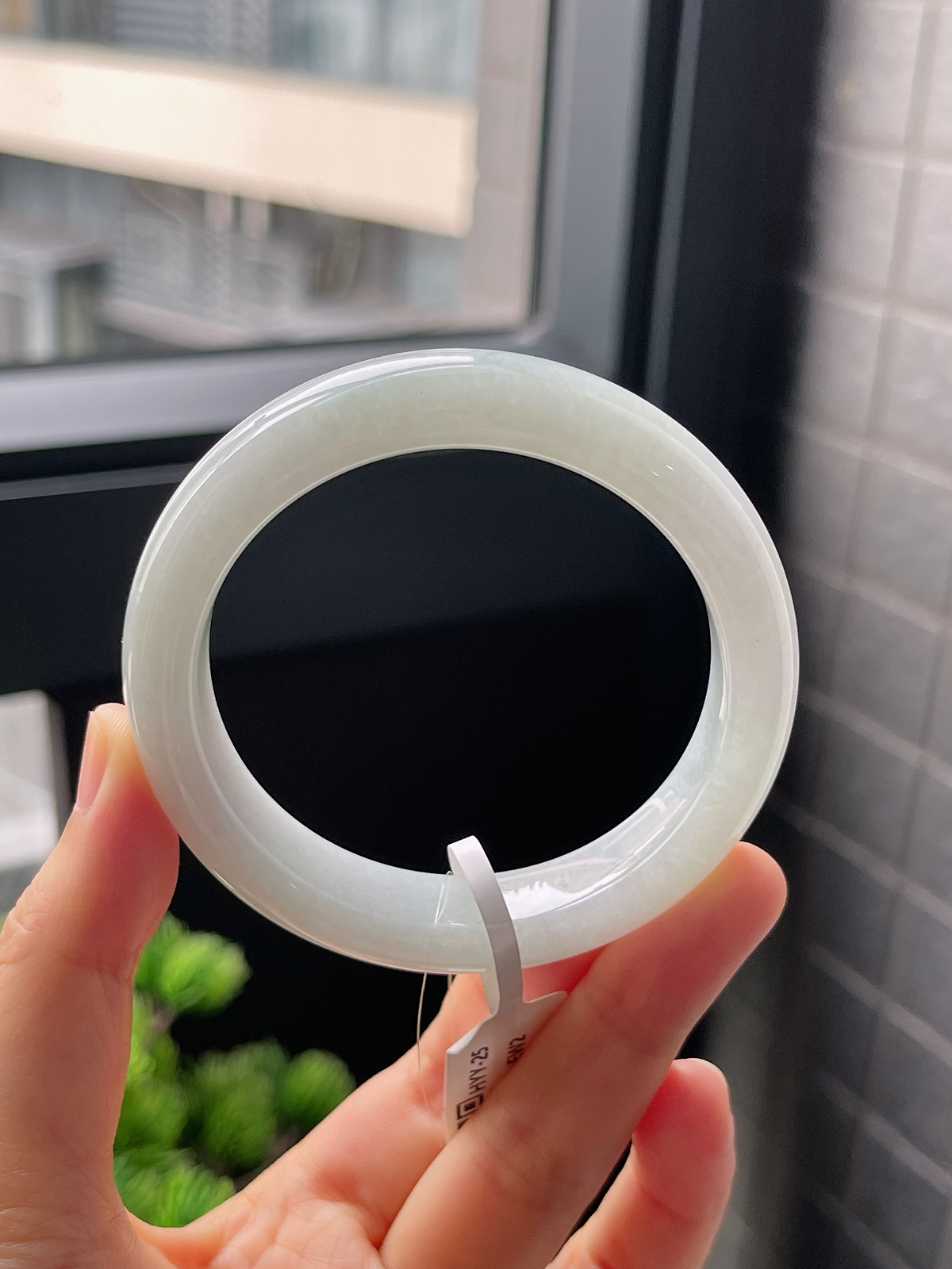 正圈54圈口，翡翠糯化种白色手镯