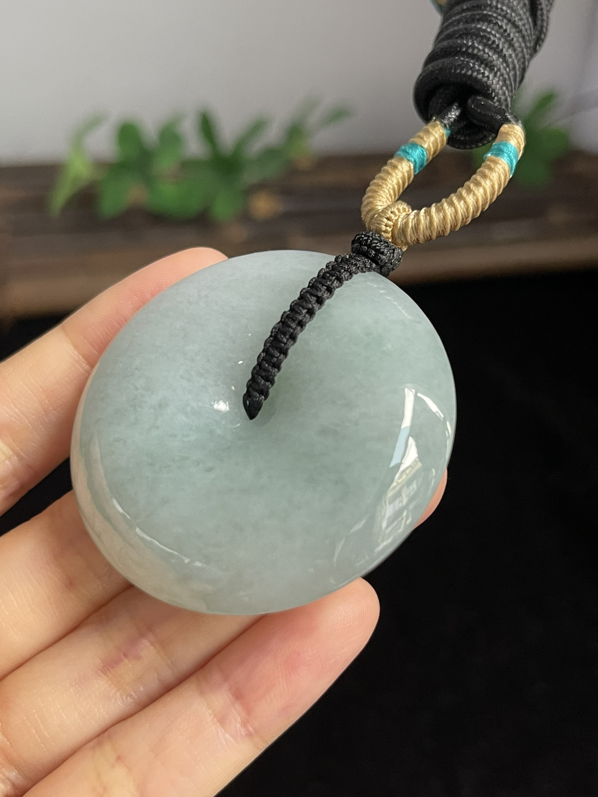 翡翠糯化种淡绿色平安扣