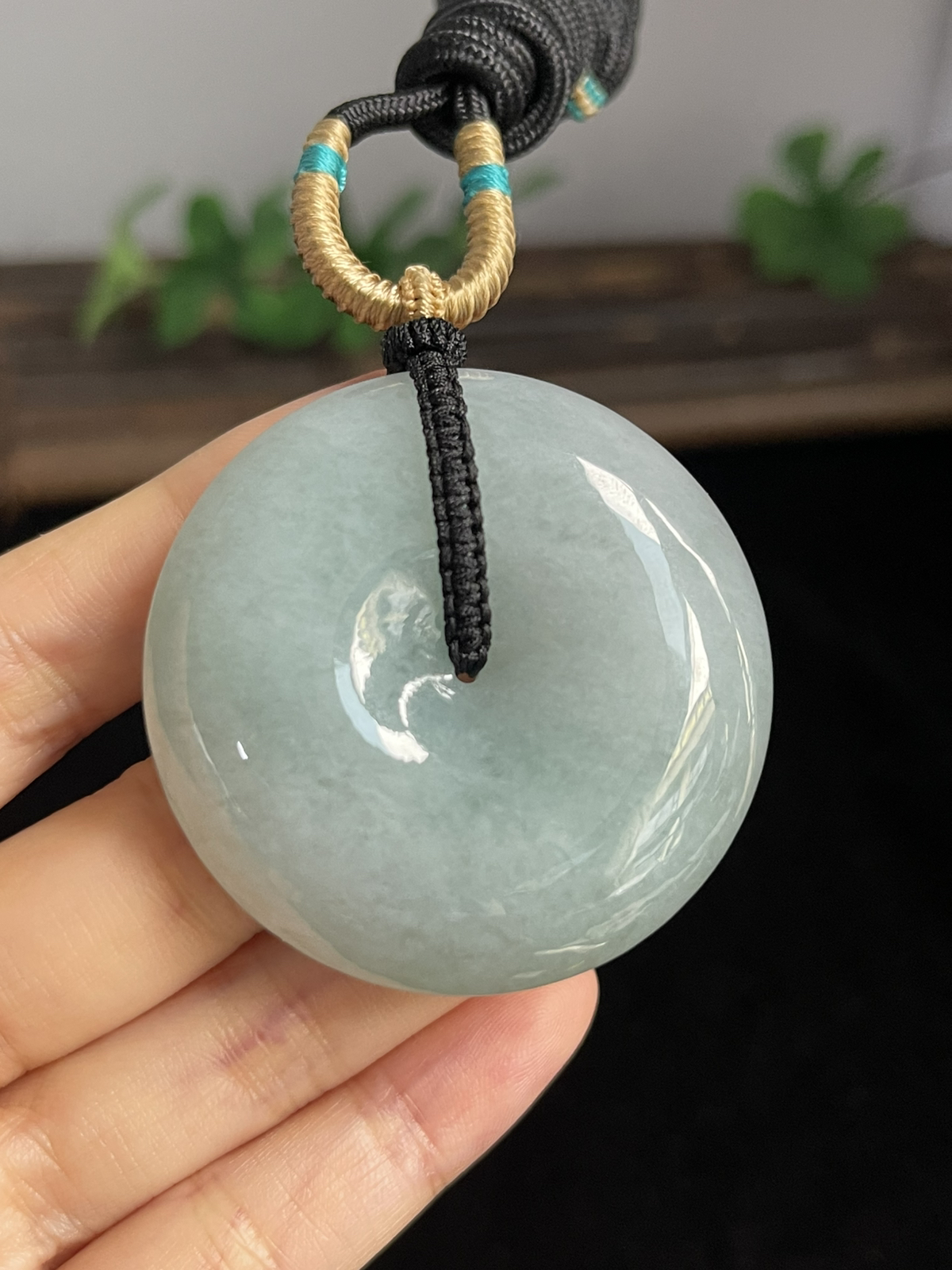 翡翠糯化种淡绿色平安扣