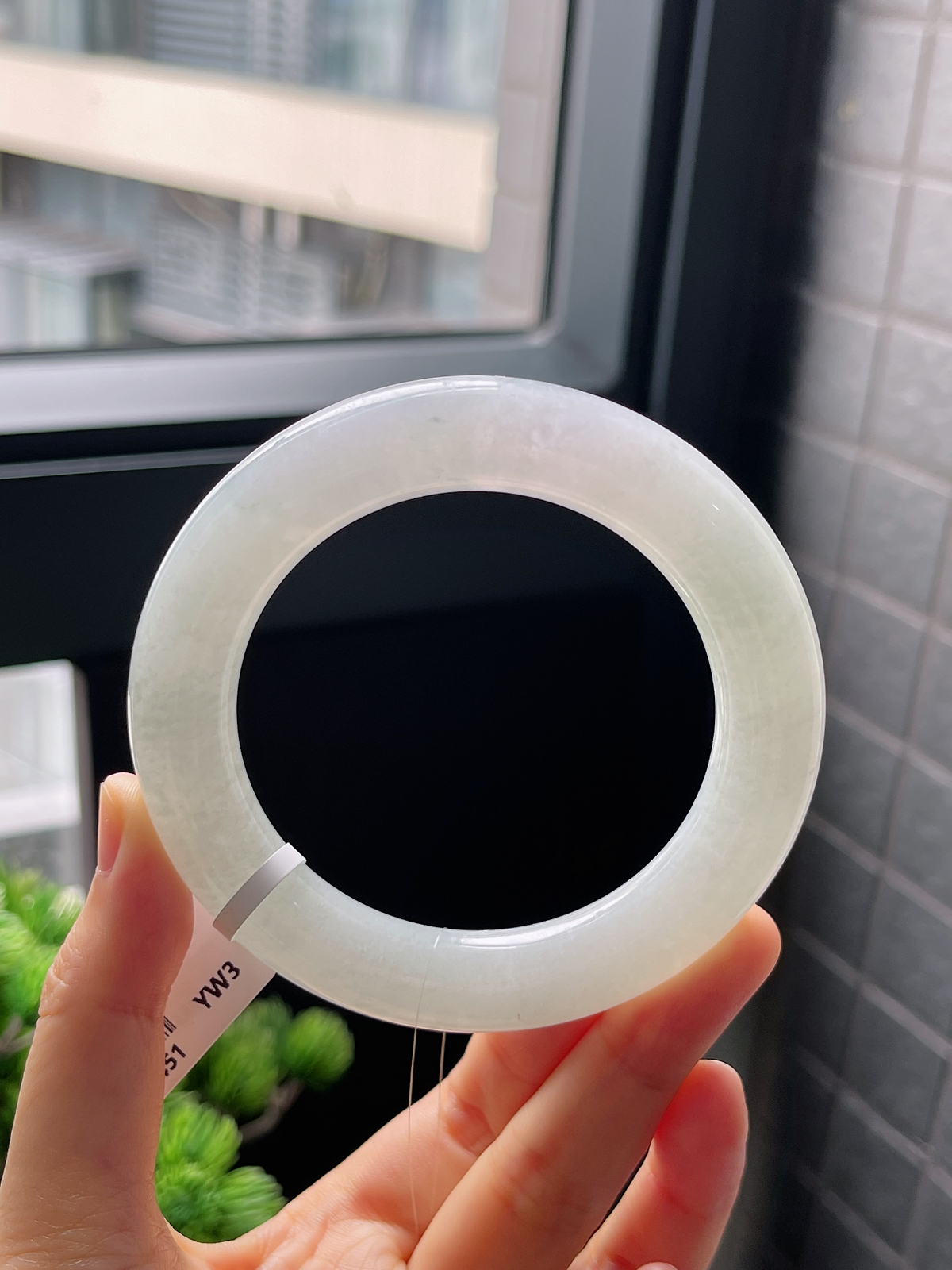 圆镯56.7，翡翠手镯