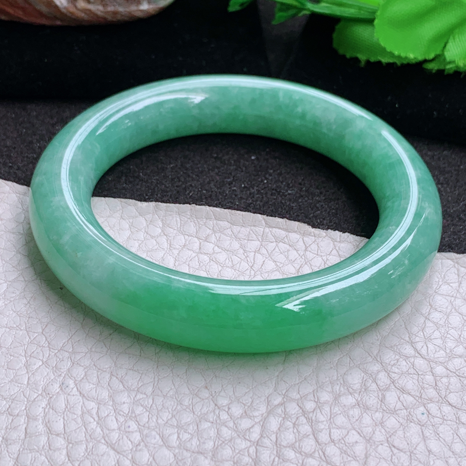 js实拍55*12.8*11.6胖圆镯 缅甸翡翠a货玉手镯高品质满绿圆条玉手环
